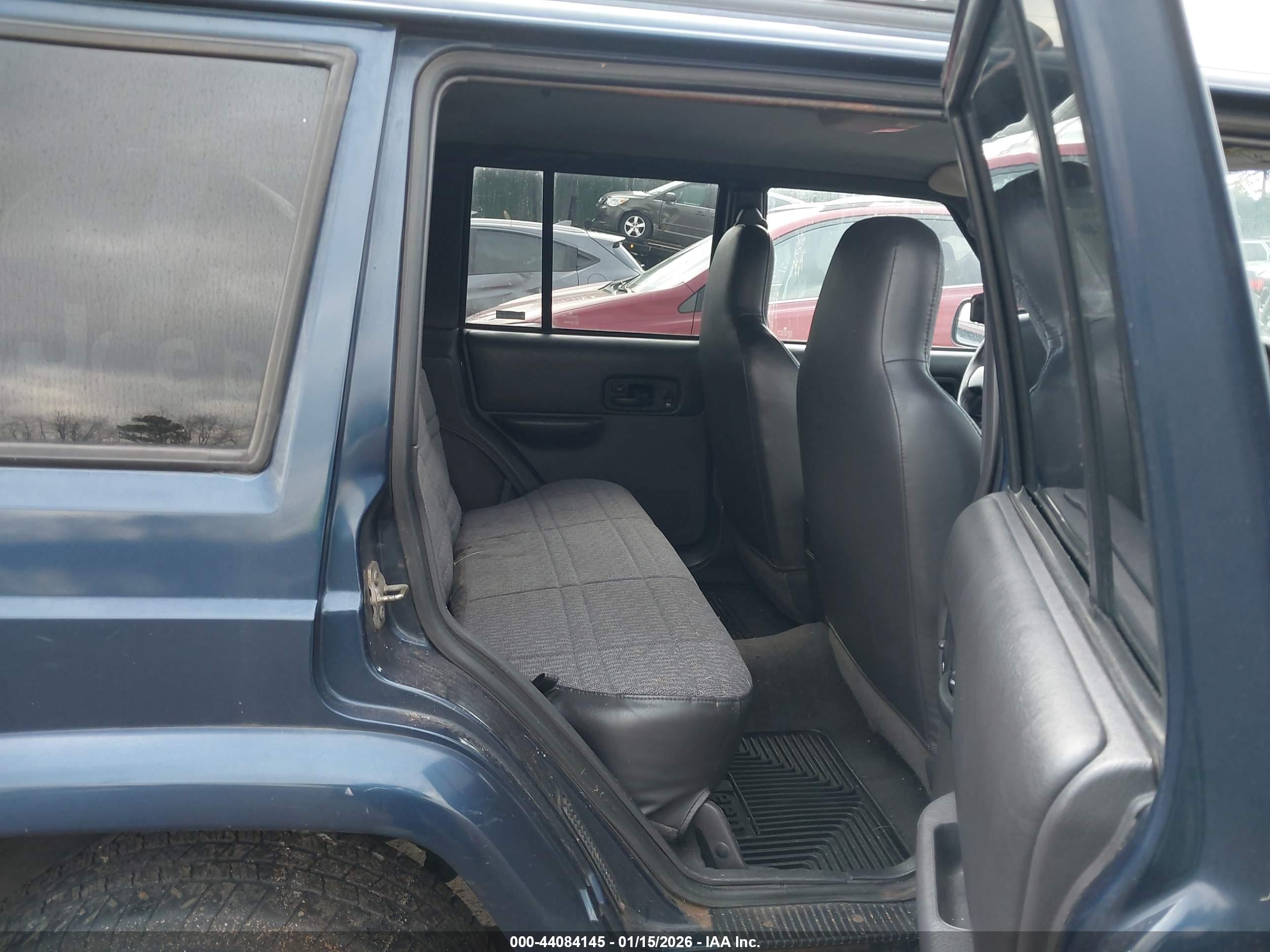 JEEP CHEROKEE image 8