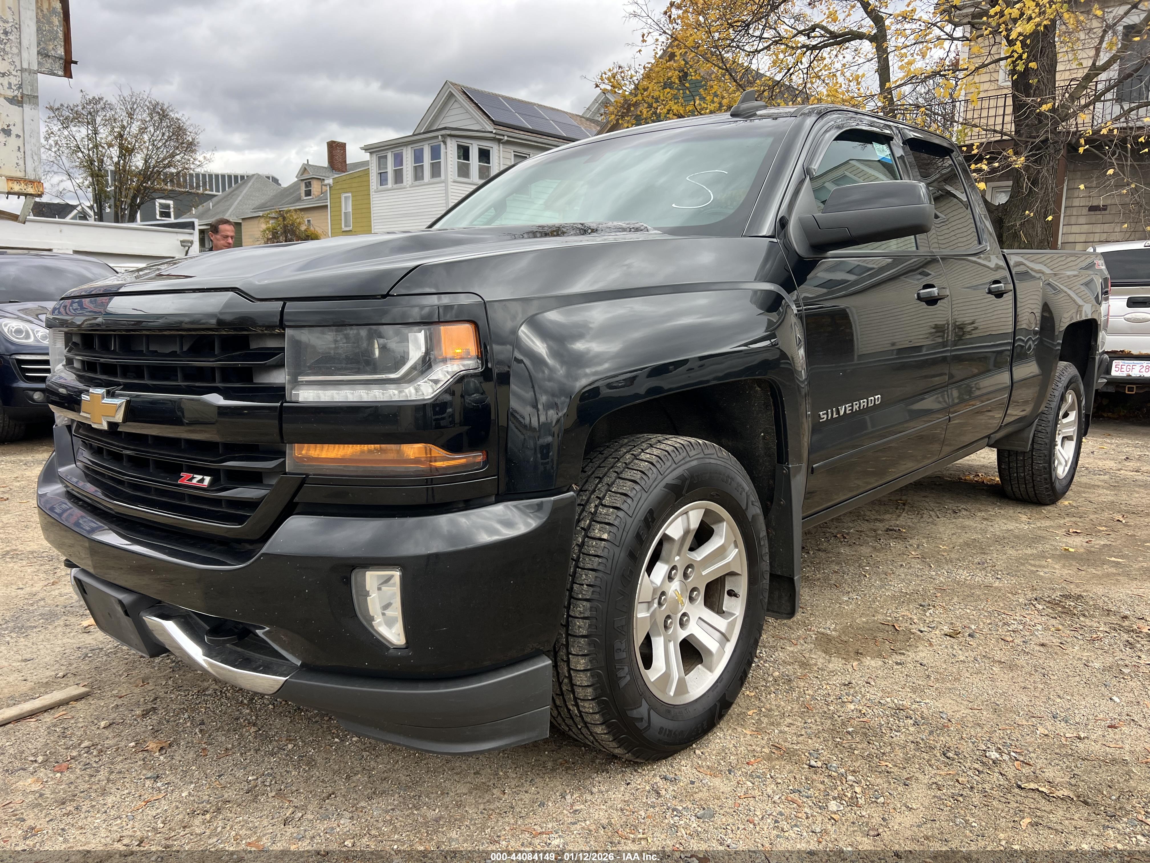 CHEVROLET SILVERADO image 2