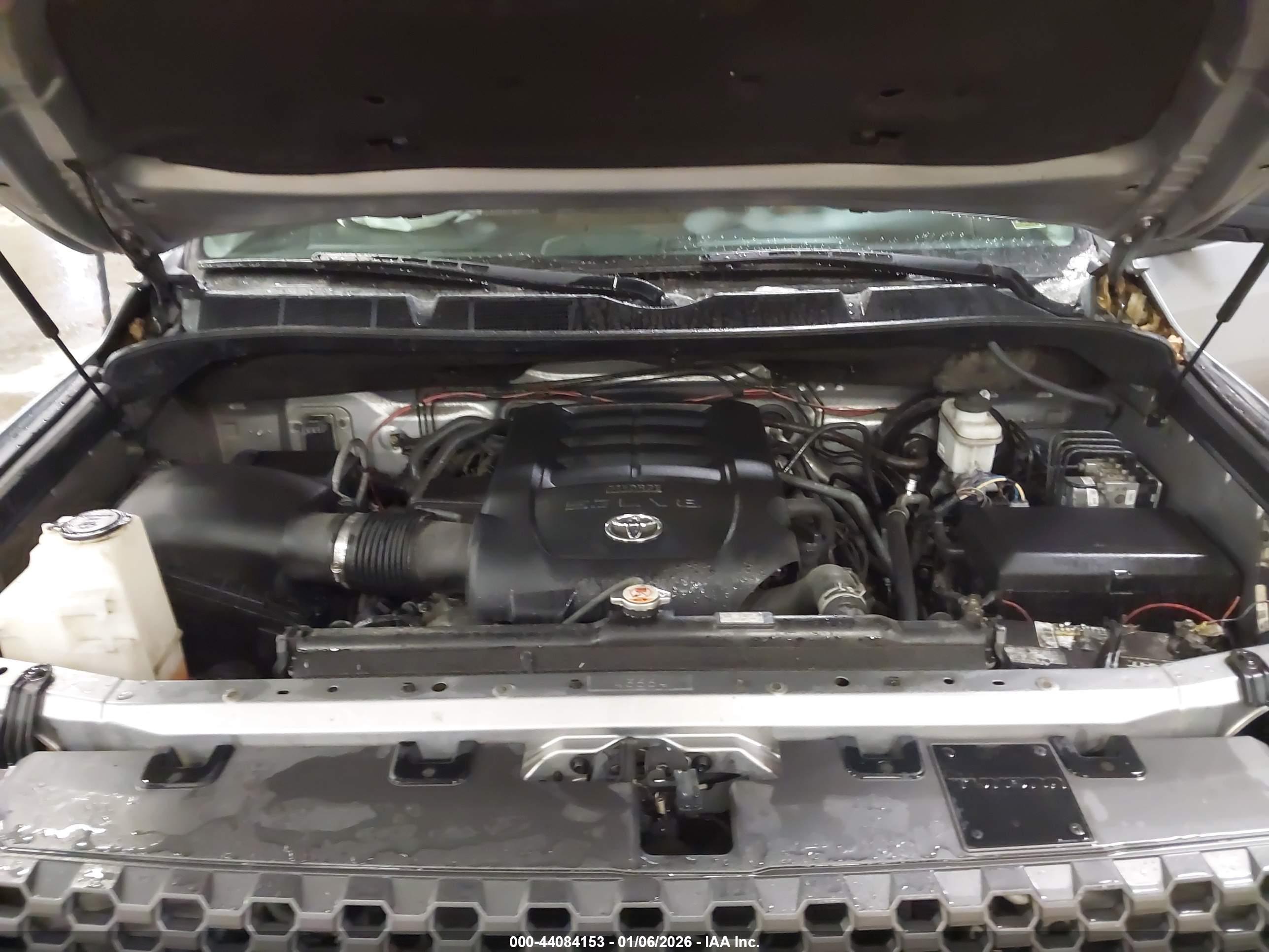 TOYOTA TUNDRA image 10