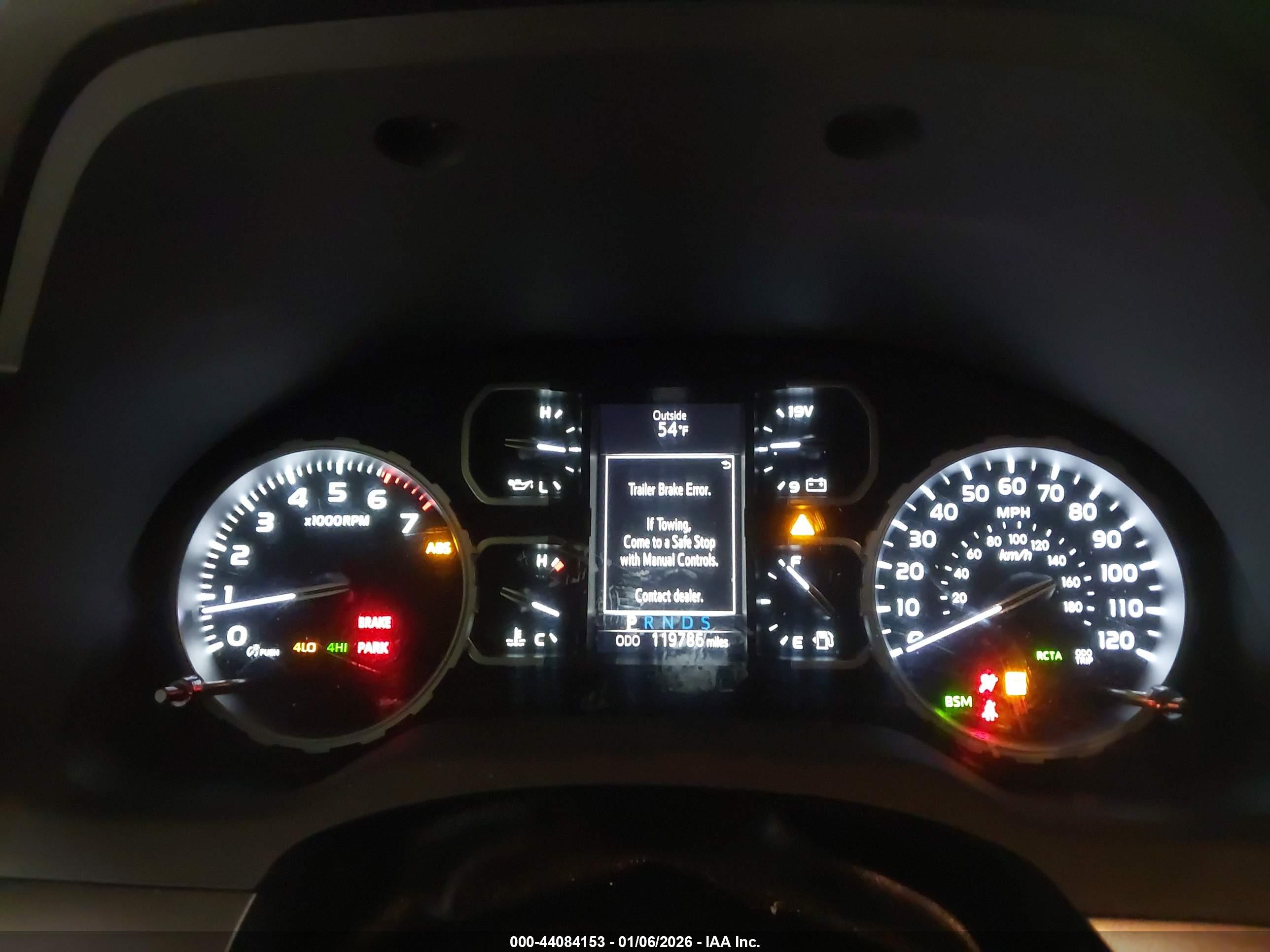 TOYOTA TUNDRA image 7