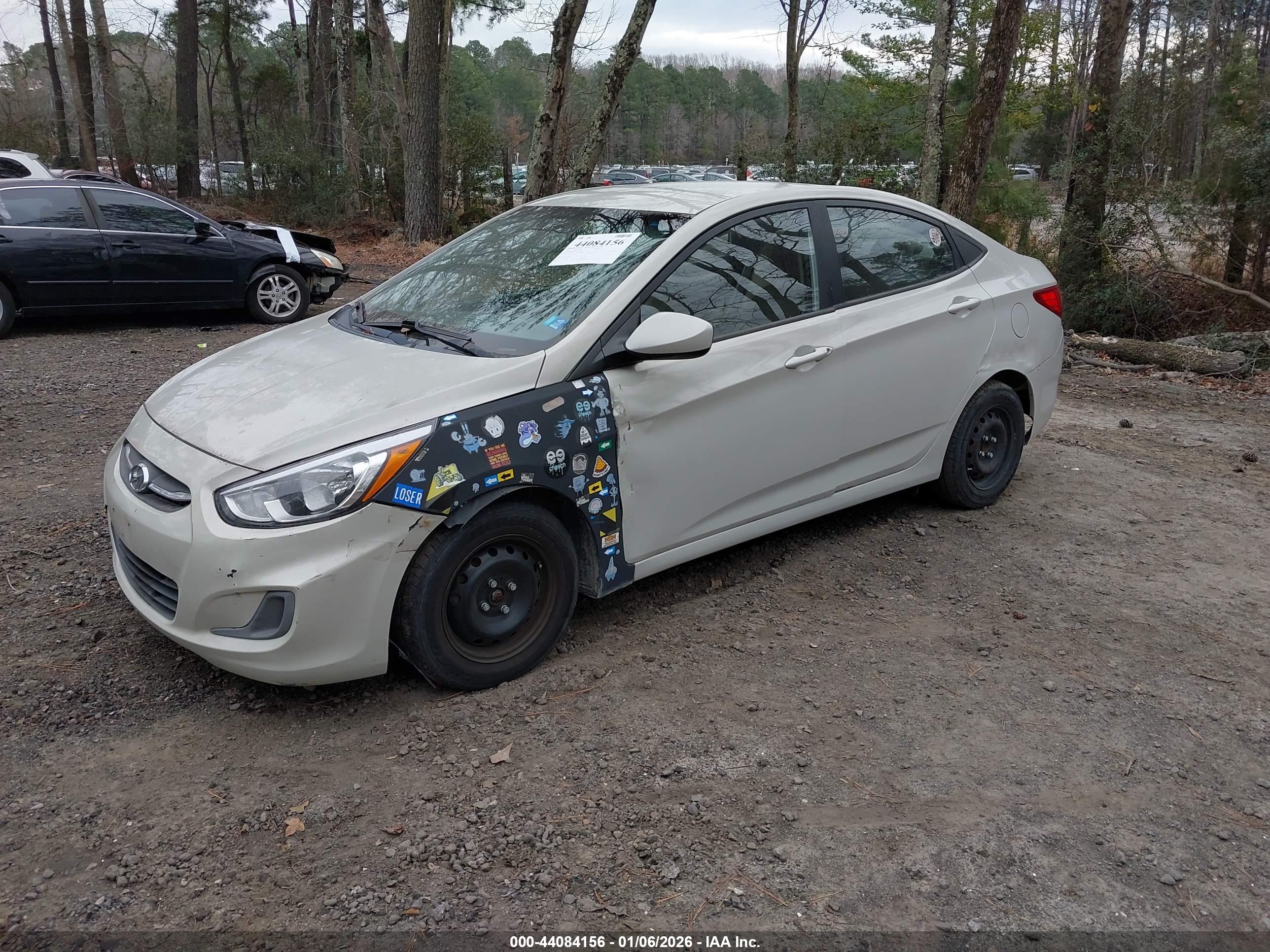 HYUNDAI ACCENT image 2