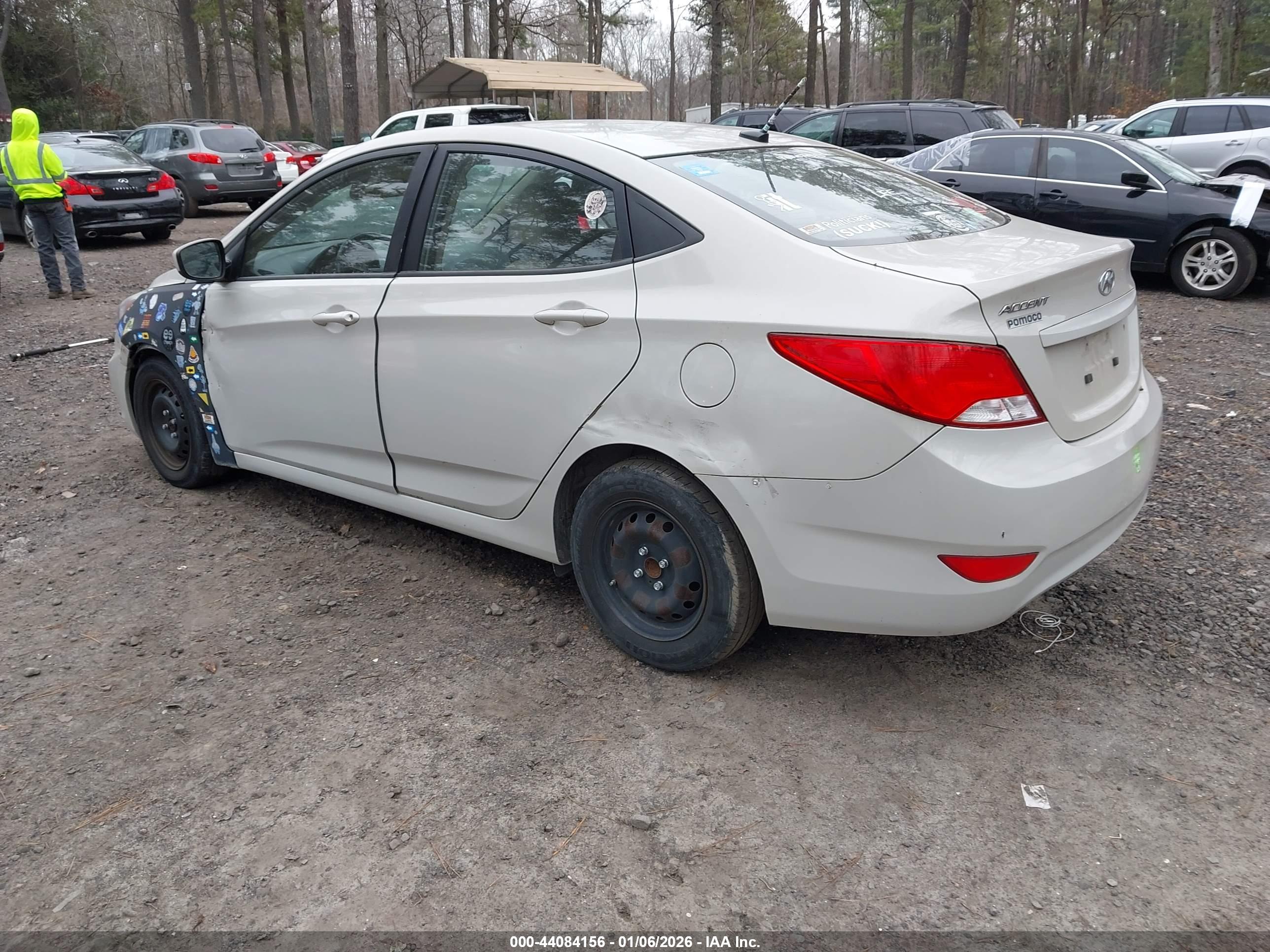 HYUNDAI ACCENT image 3