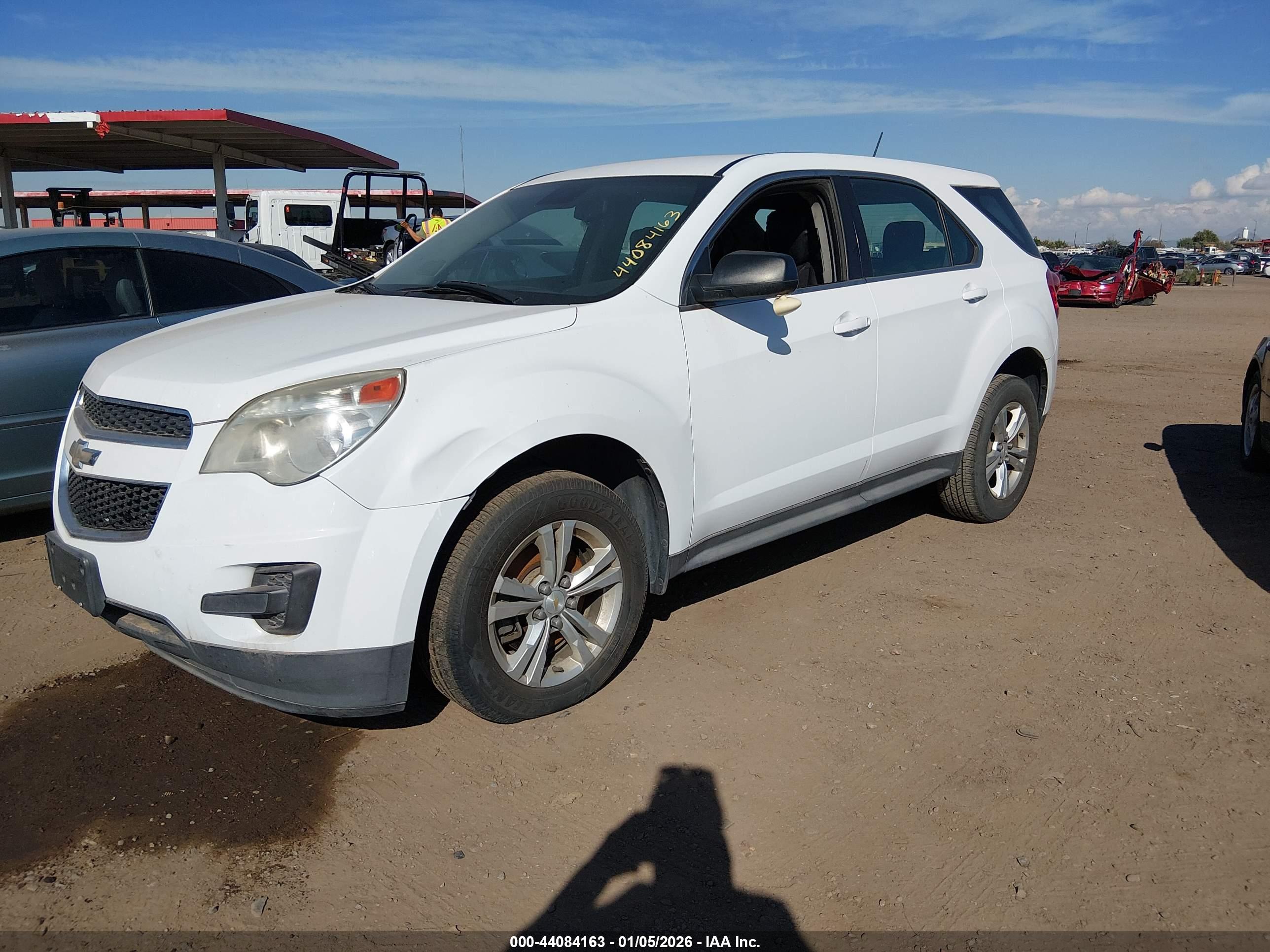 CHEVROLET EQUINOX image 2
