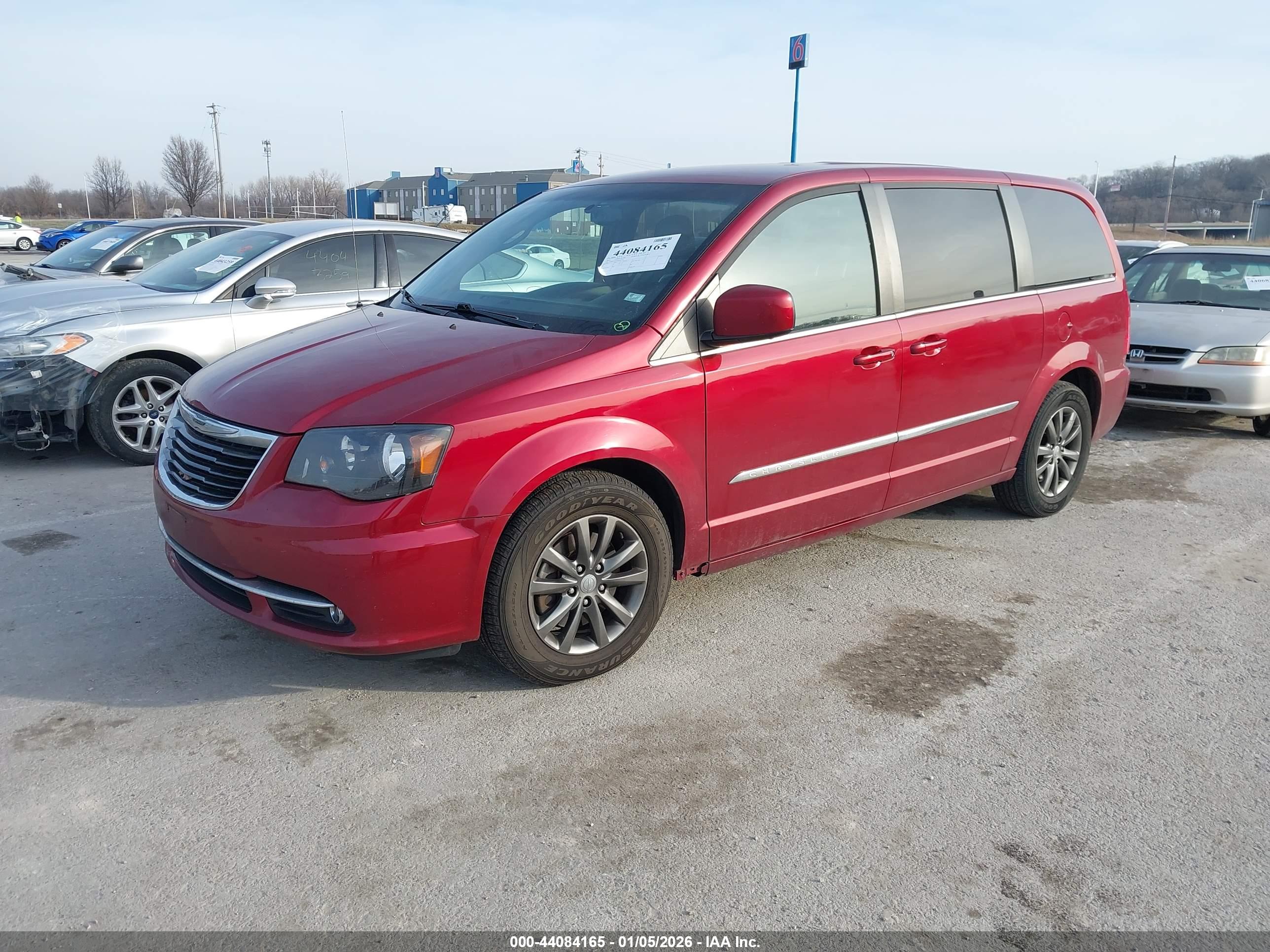 CHRYSLER TOWN image 2