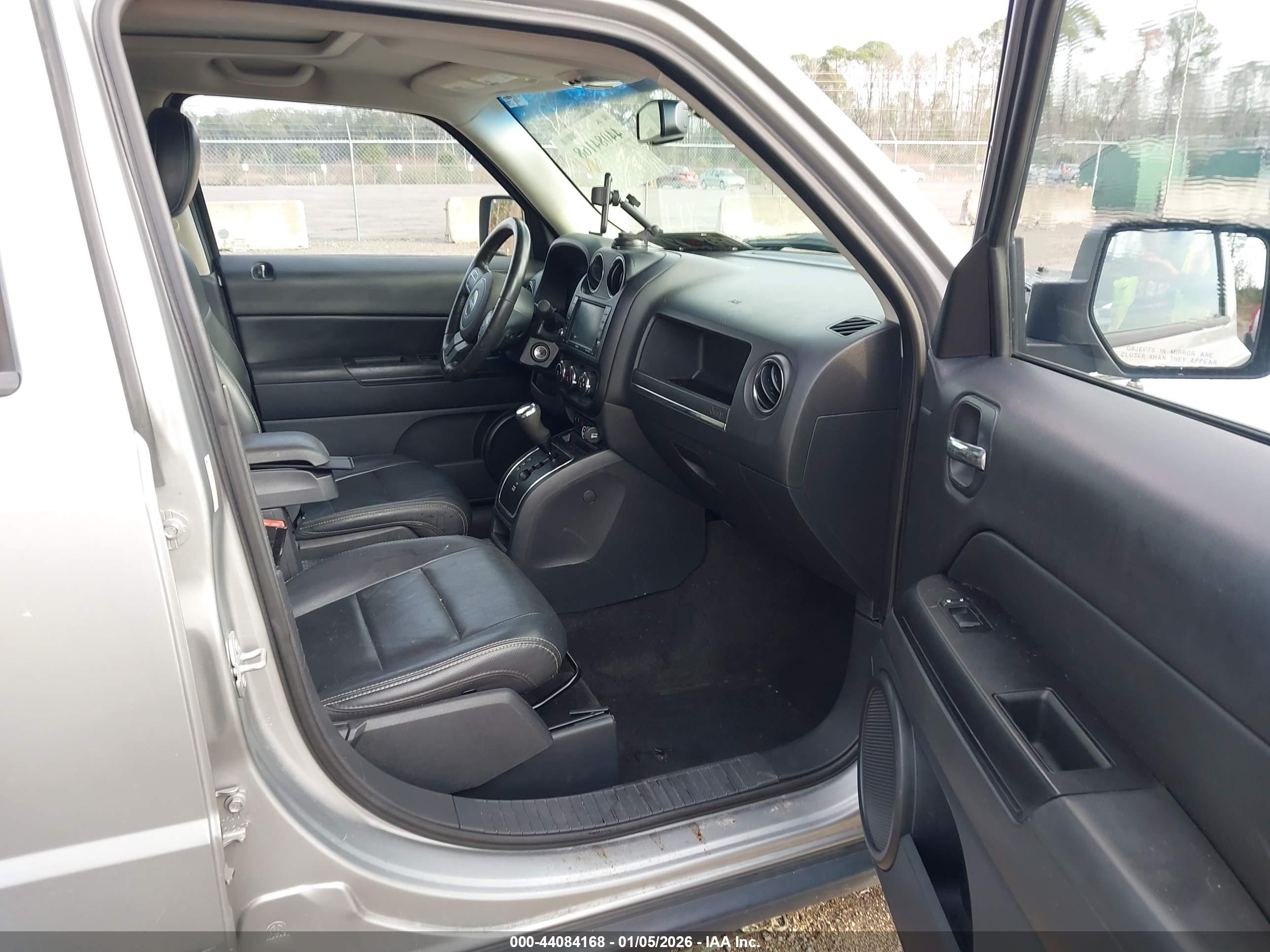 JEEP PATRIOT image 5