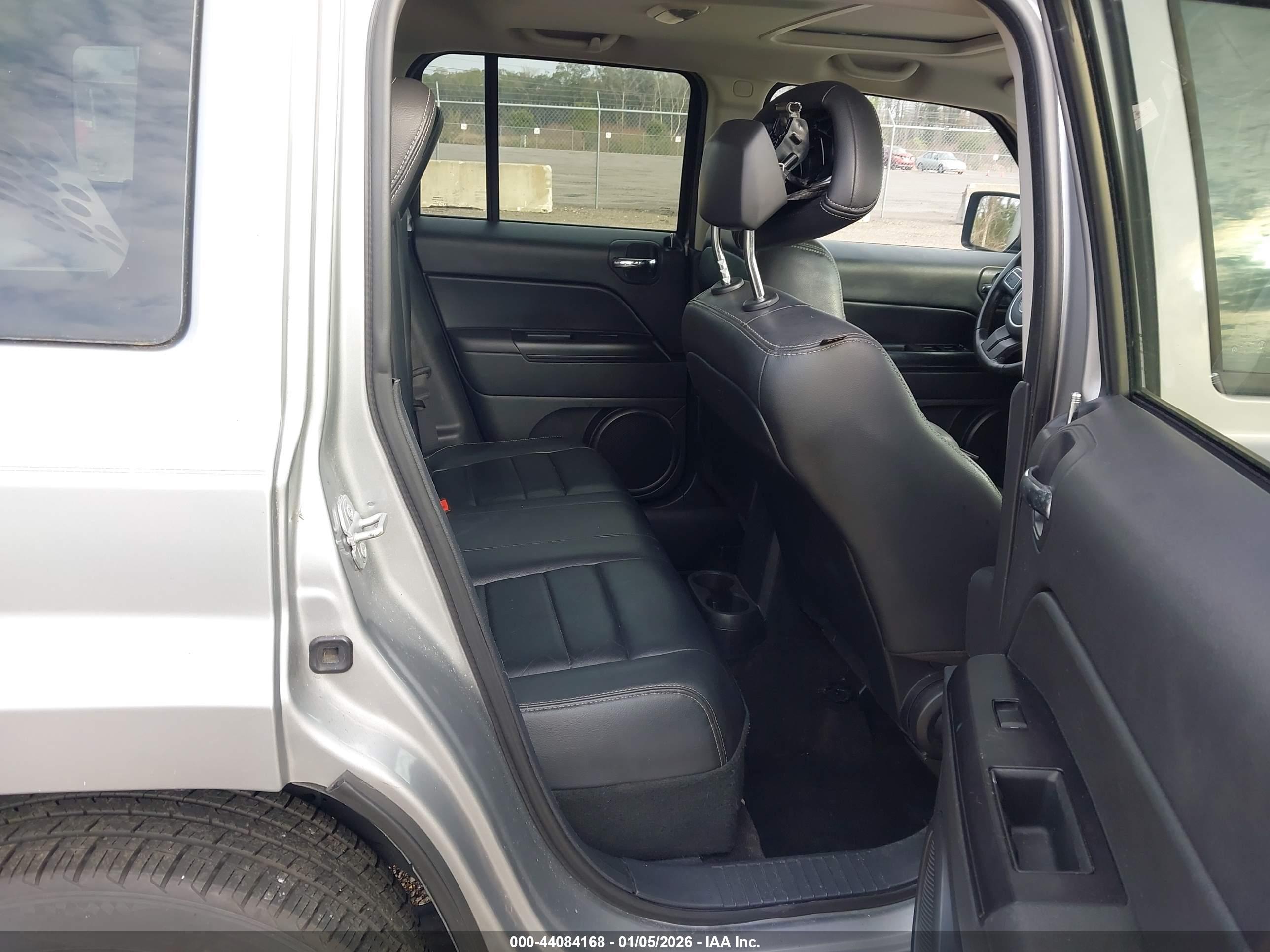 JEEP PATRIOT image 8