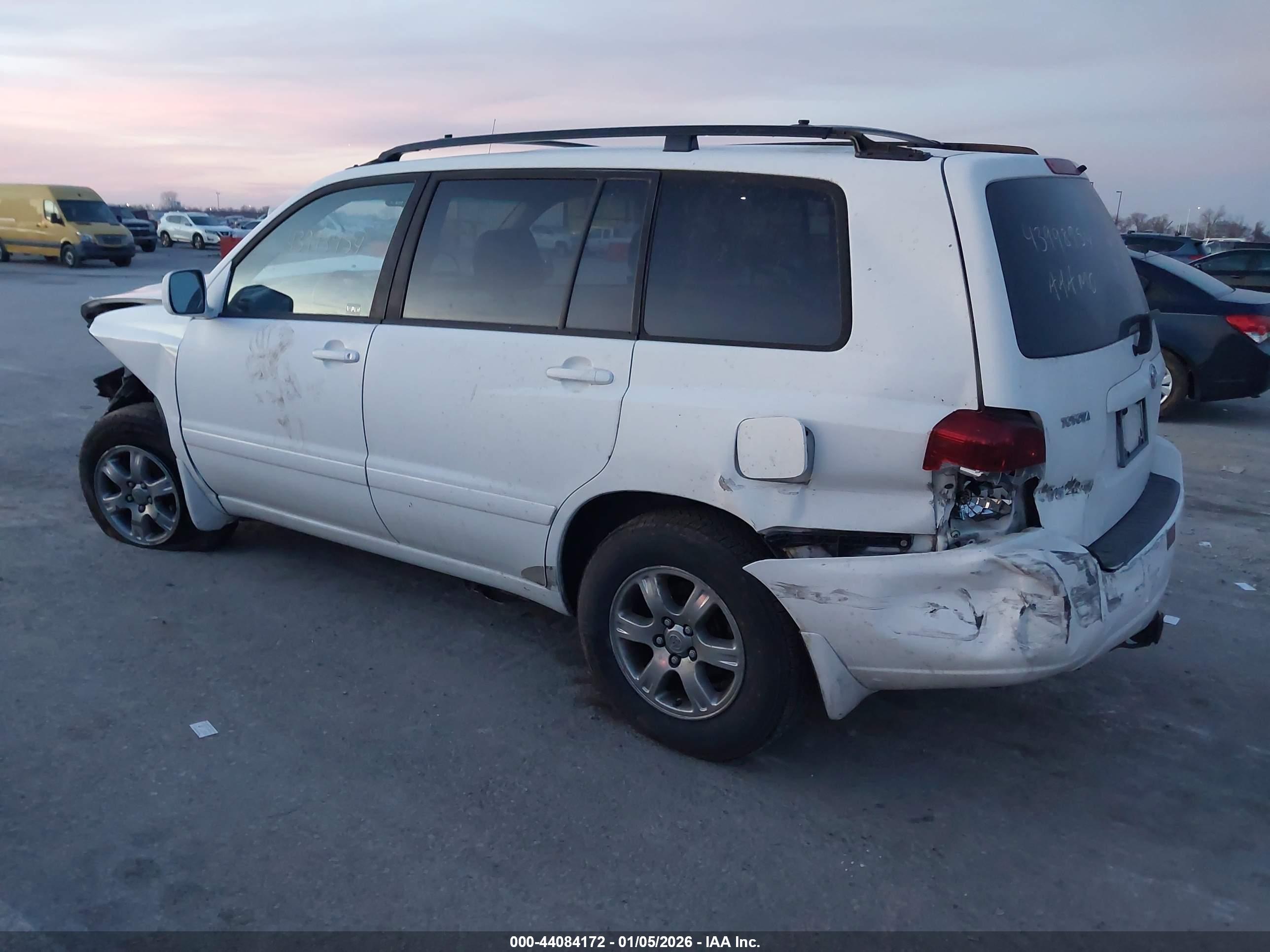 TOYOTA HIGHLANDER image 3
