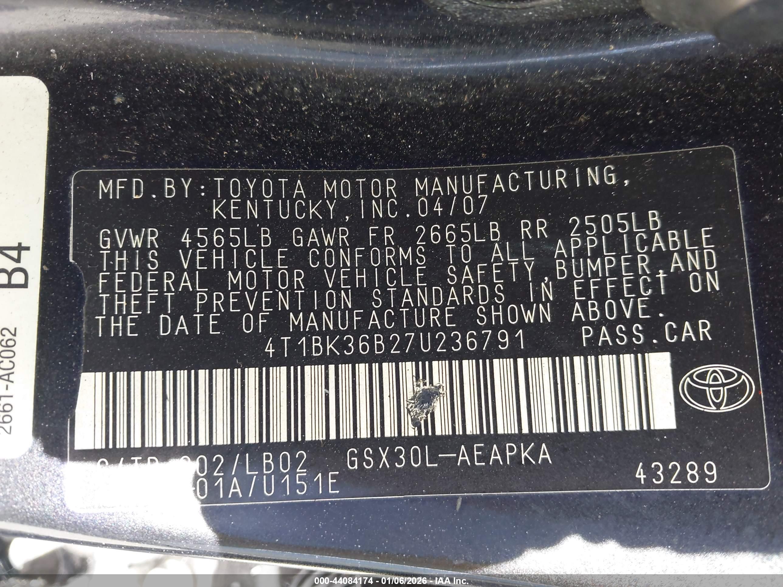 TOYOTA AVALON image 9