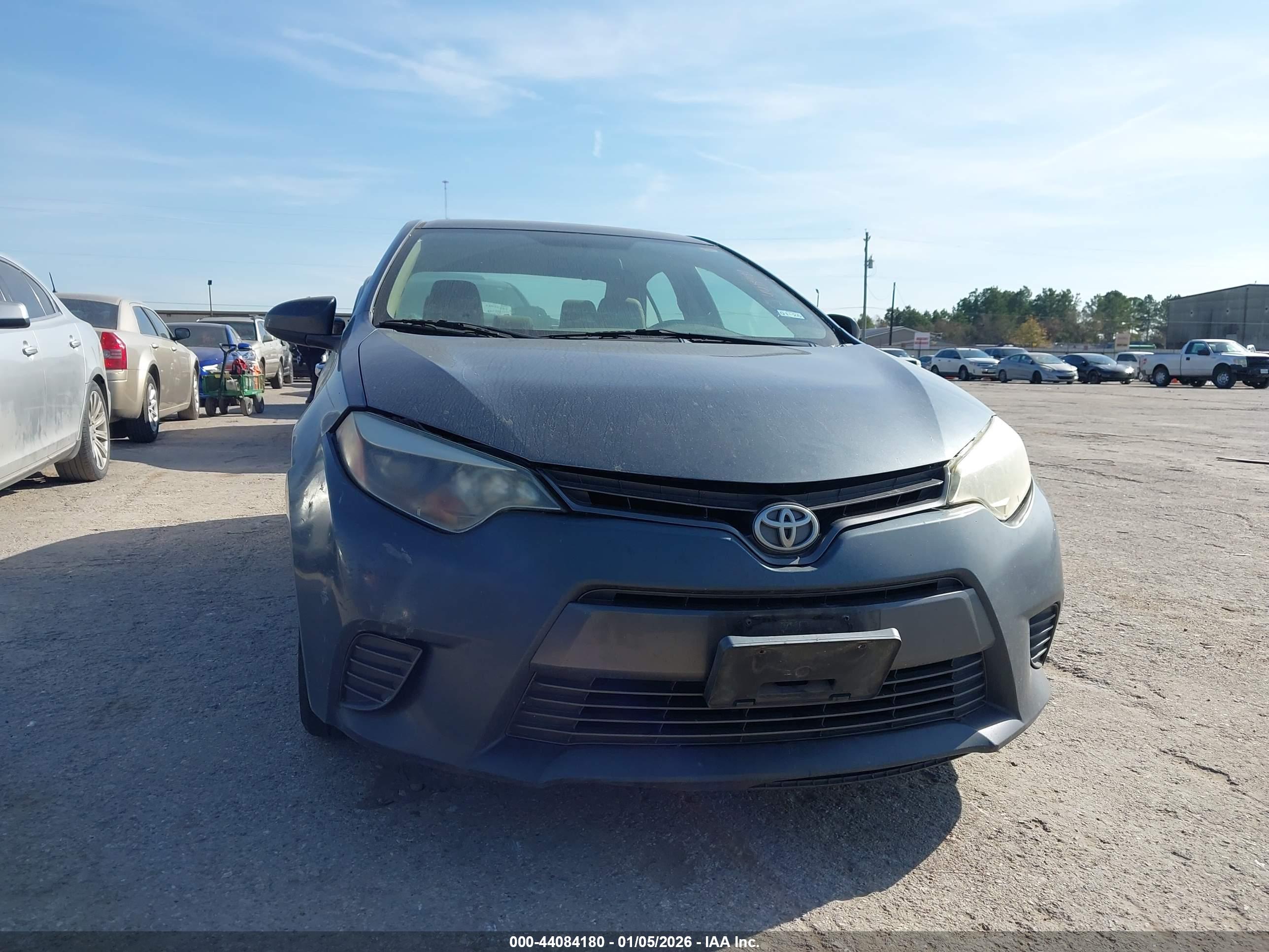 TOYOTA COROLLA image 6