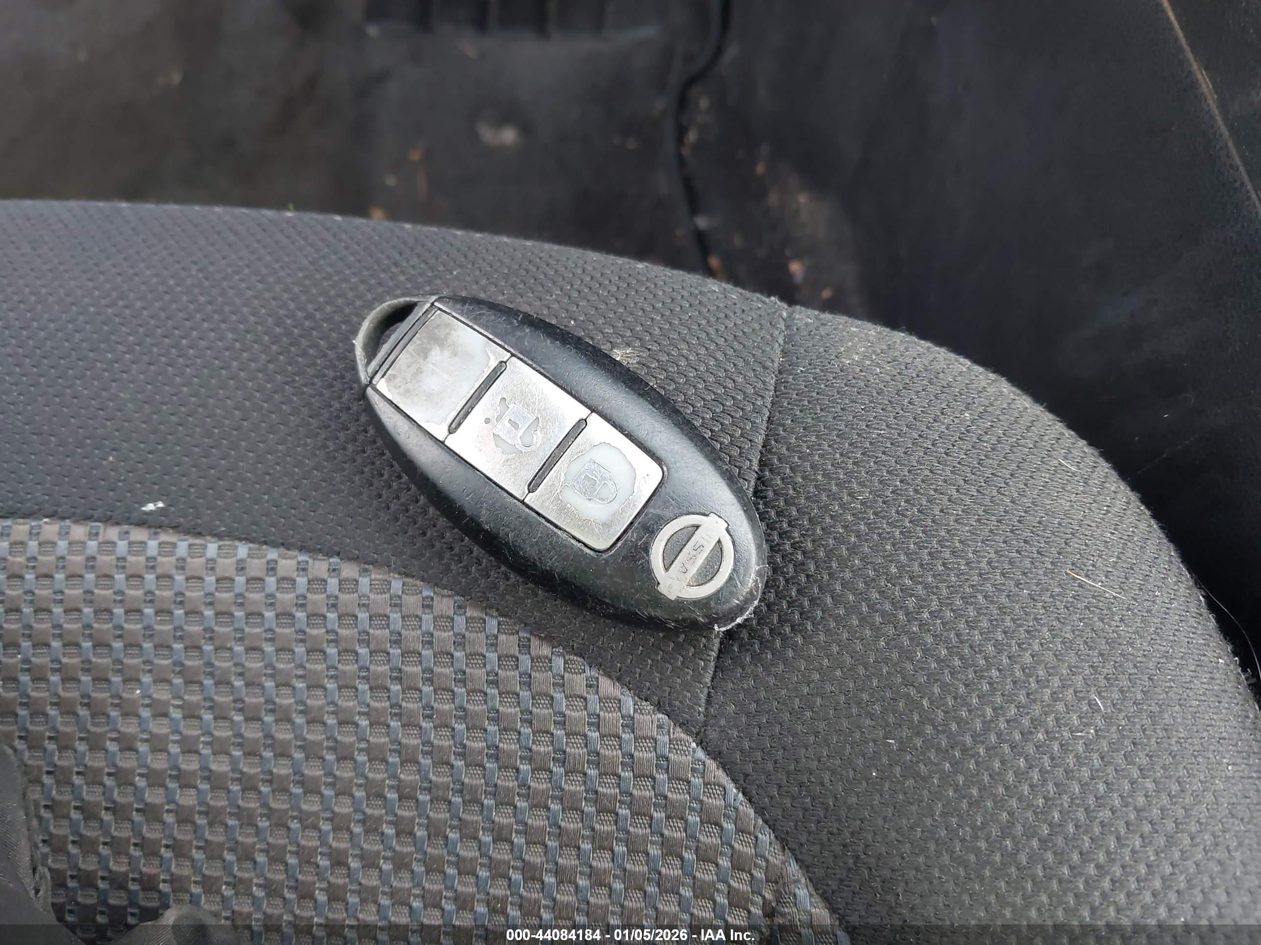 NISSAN ROGUE image 11