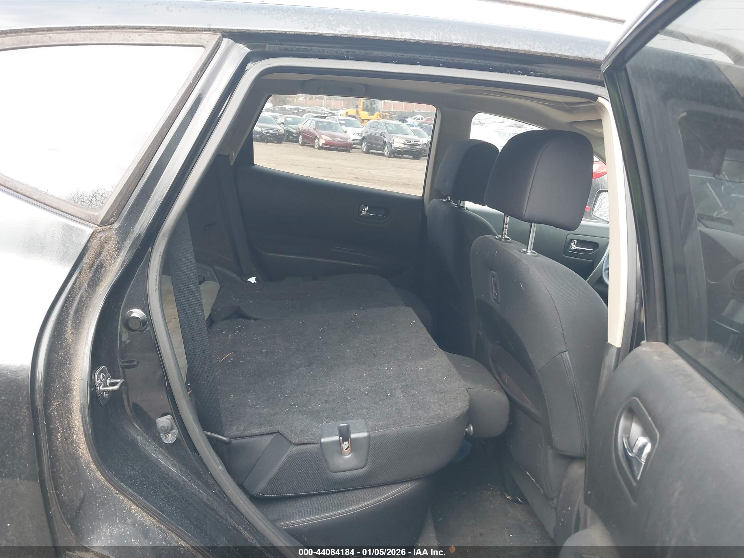 NISSAN ROGUE image 8