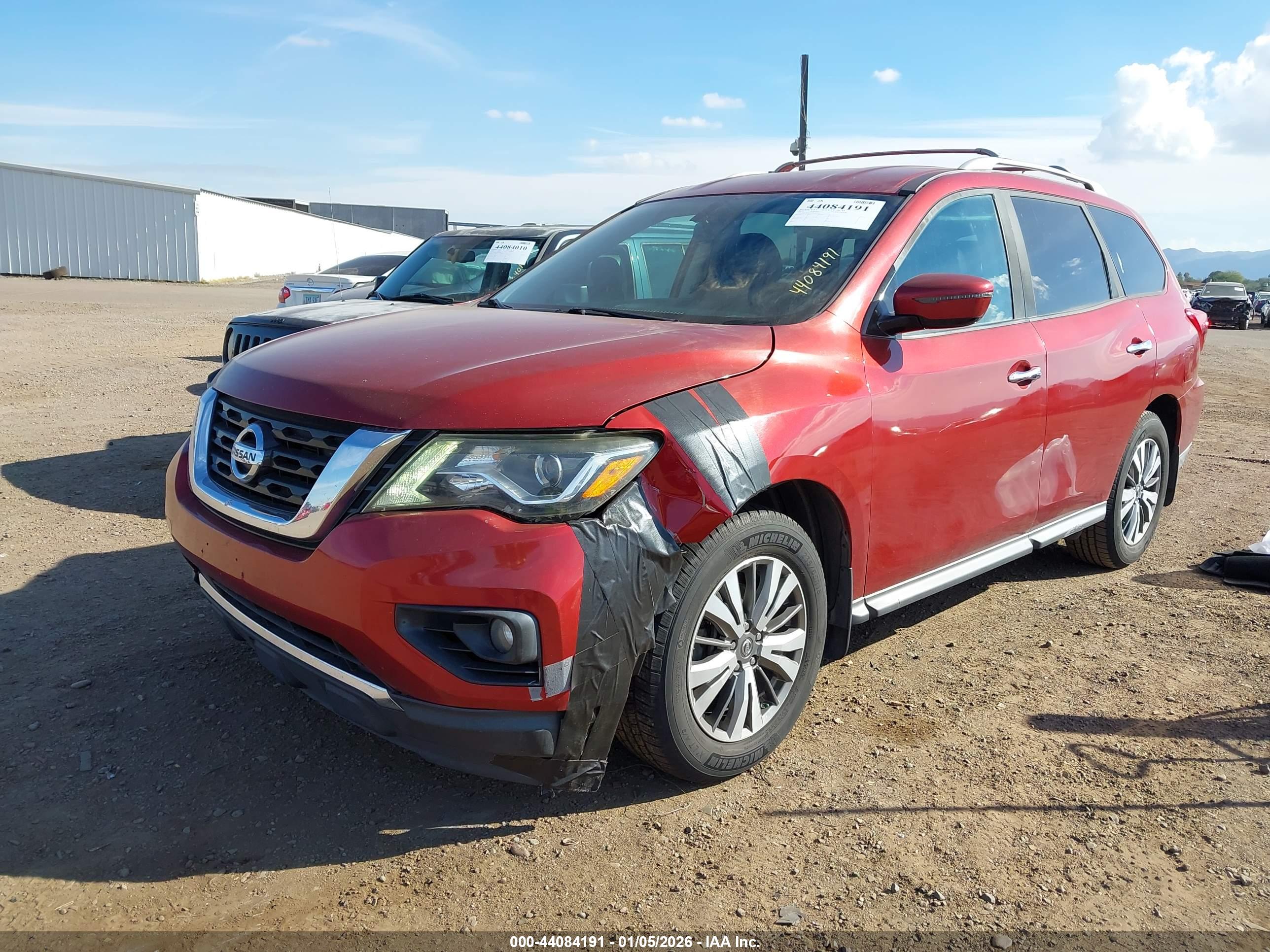 NISSAN PATHFINDER image 2