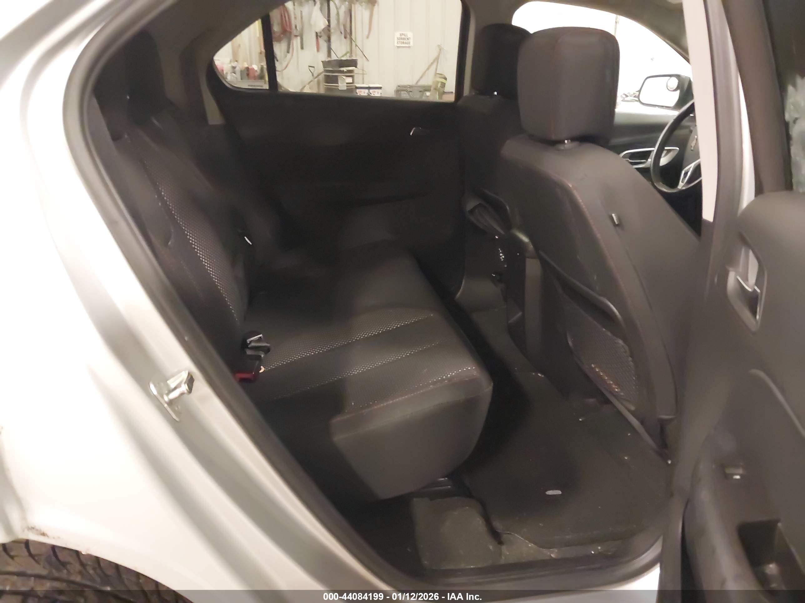 CHEVROLET EQUINOX image 8