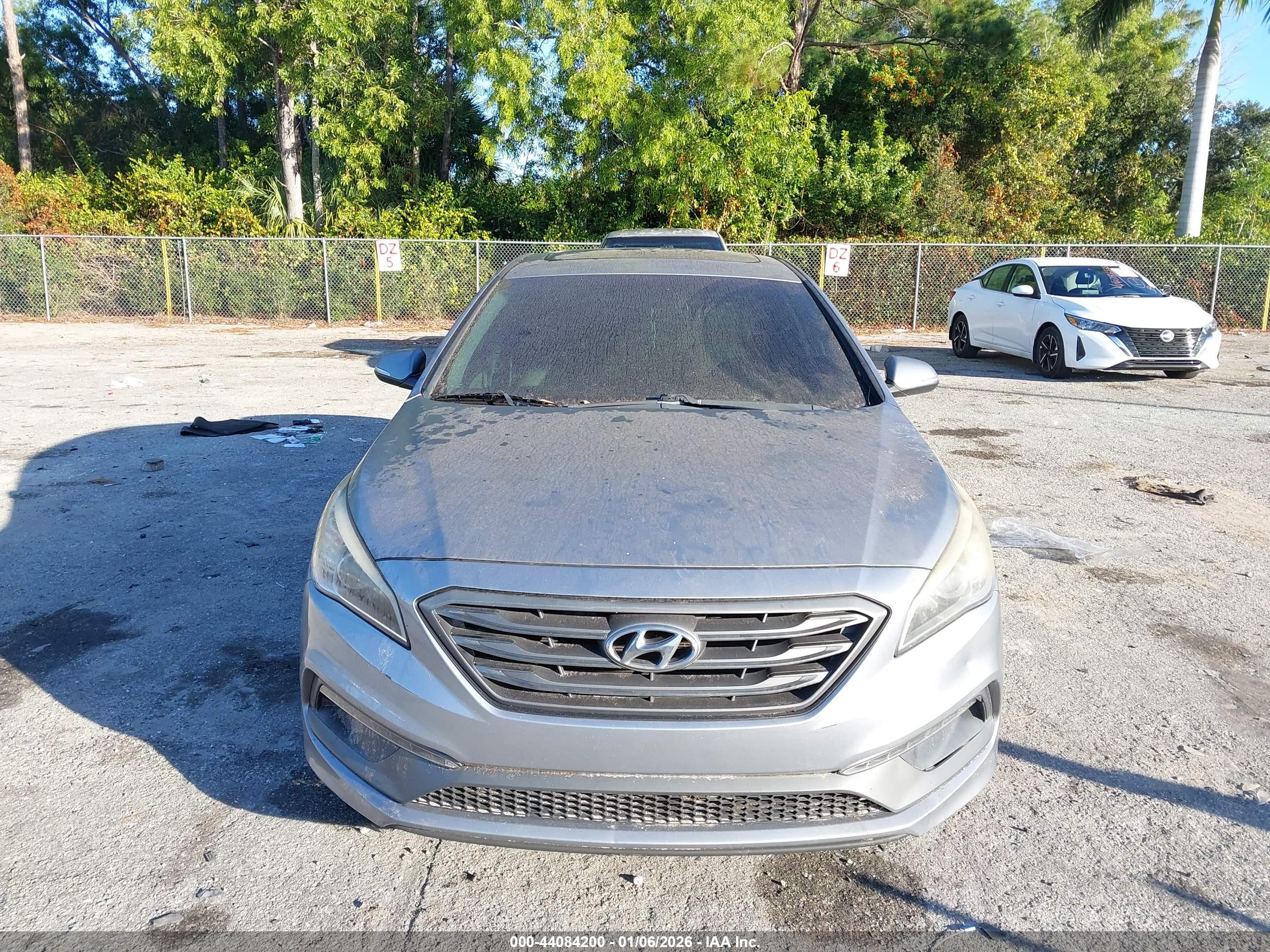HYUNDAI SONATA image 6