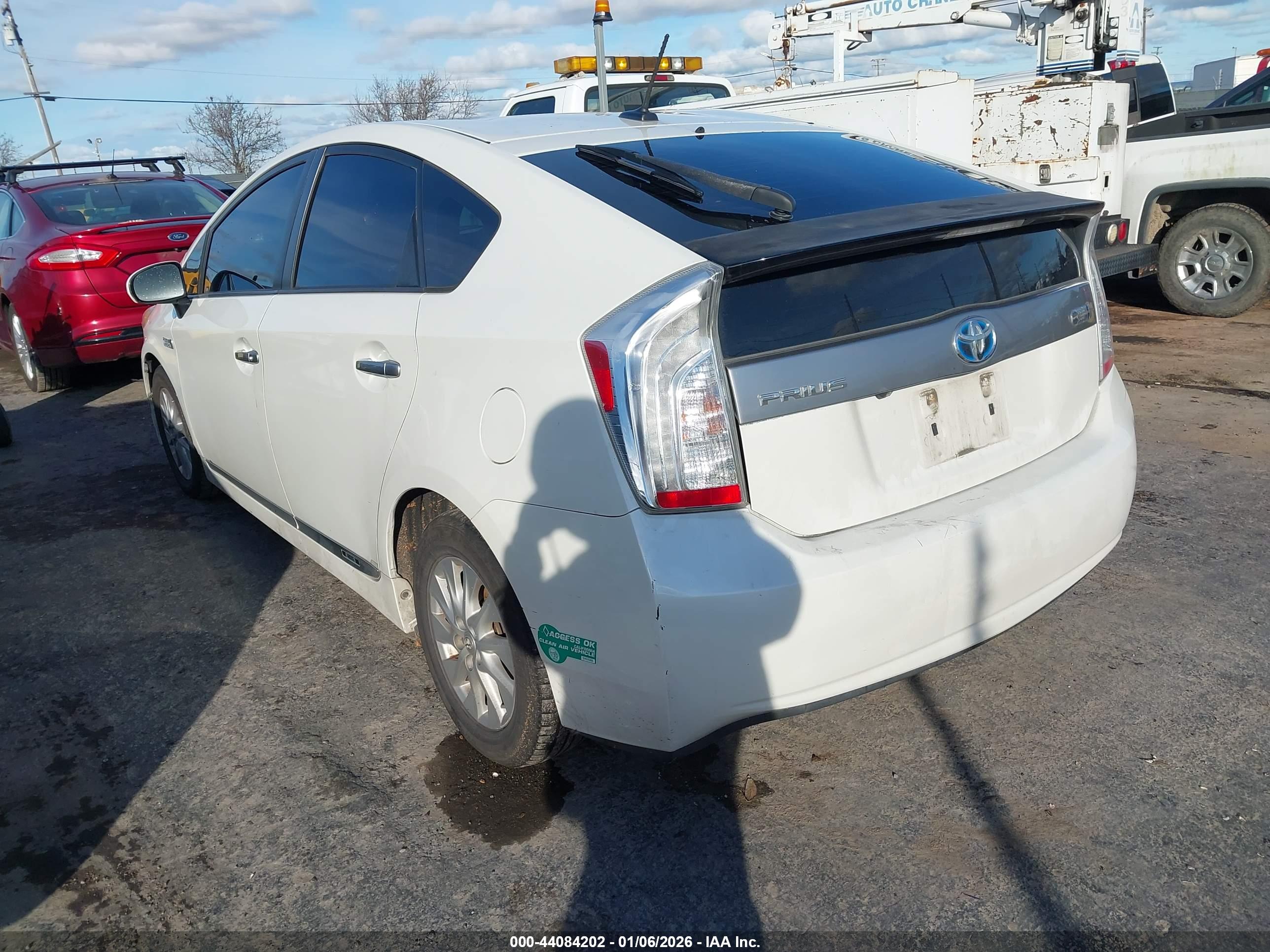 TOYOTA PRIUS image 3