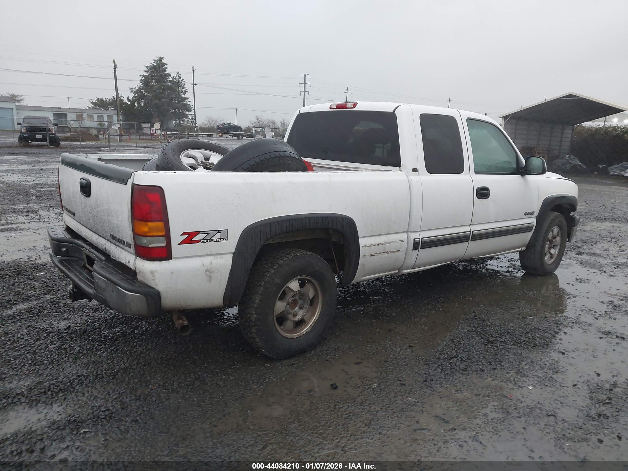 CHEVROLET SILVERADO image 4