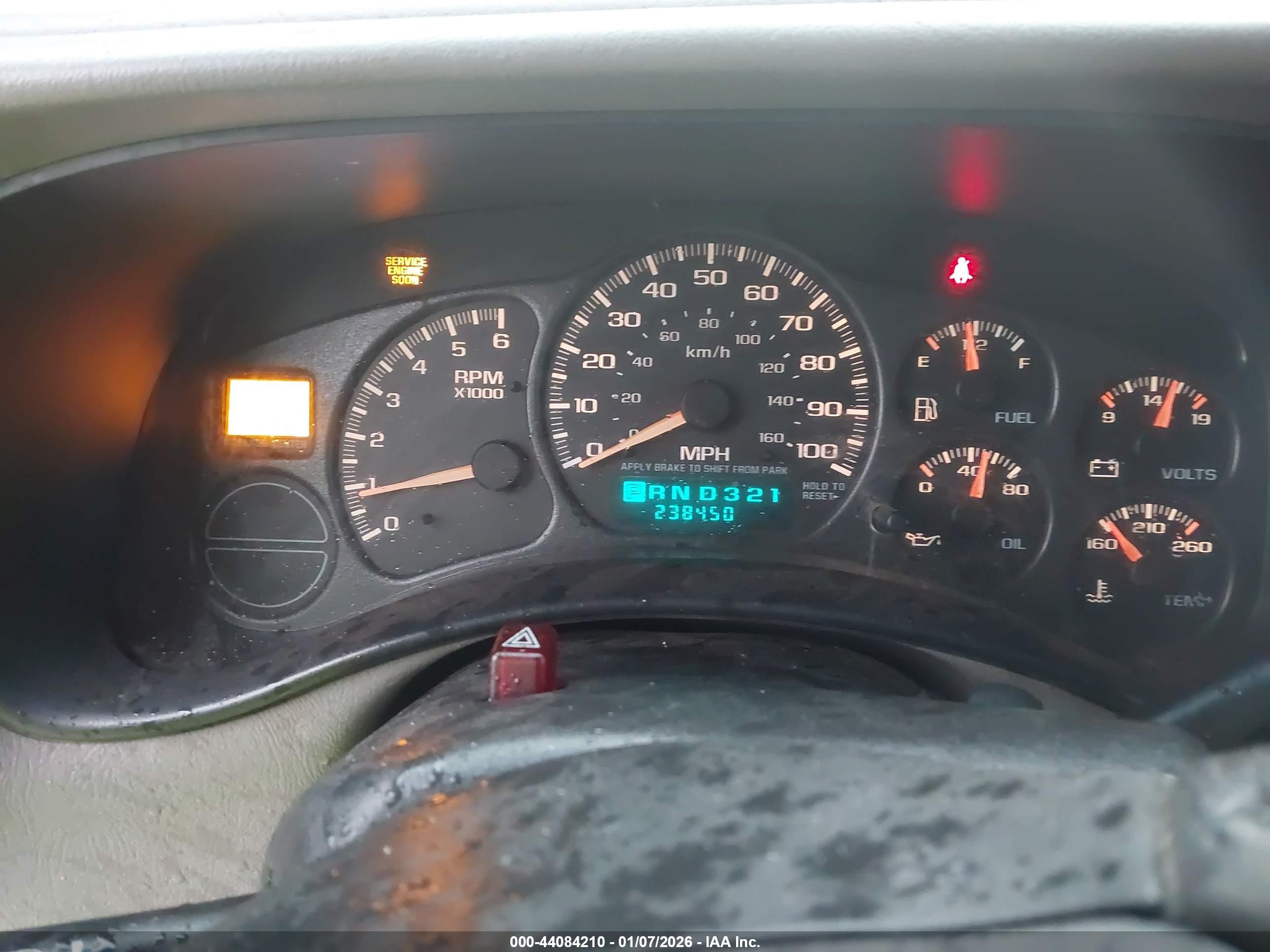CHEVROLET SILVERADO image 7