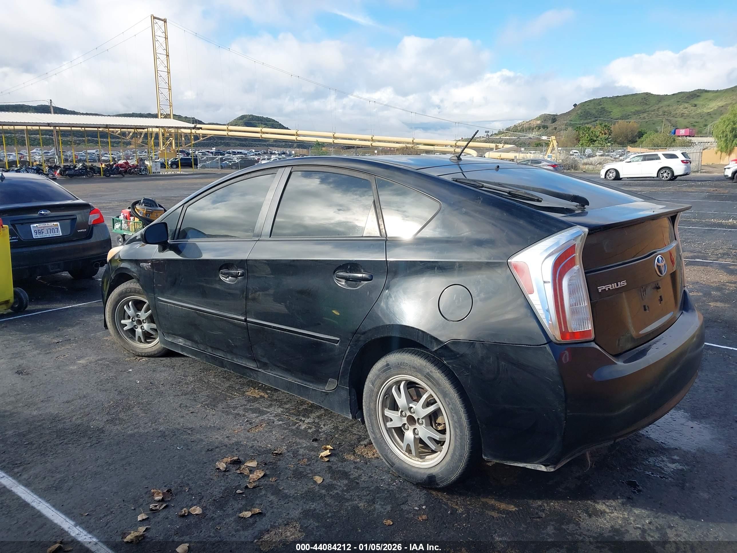 TOYOTA PRIUS image 3
