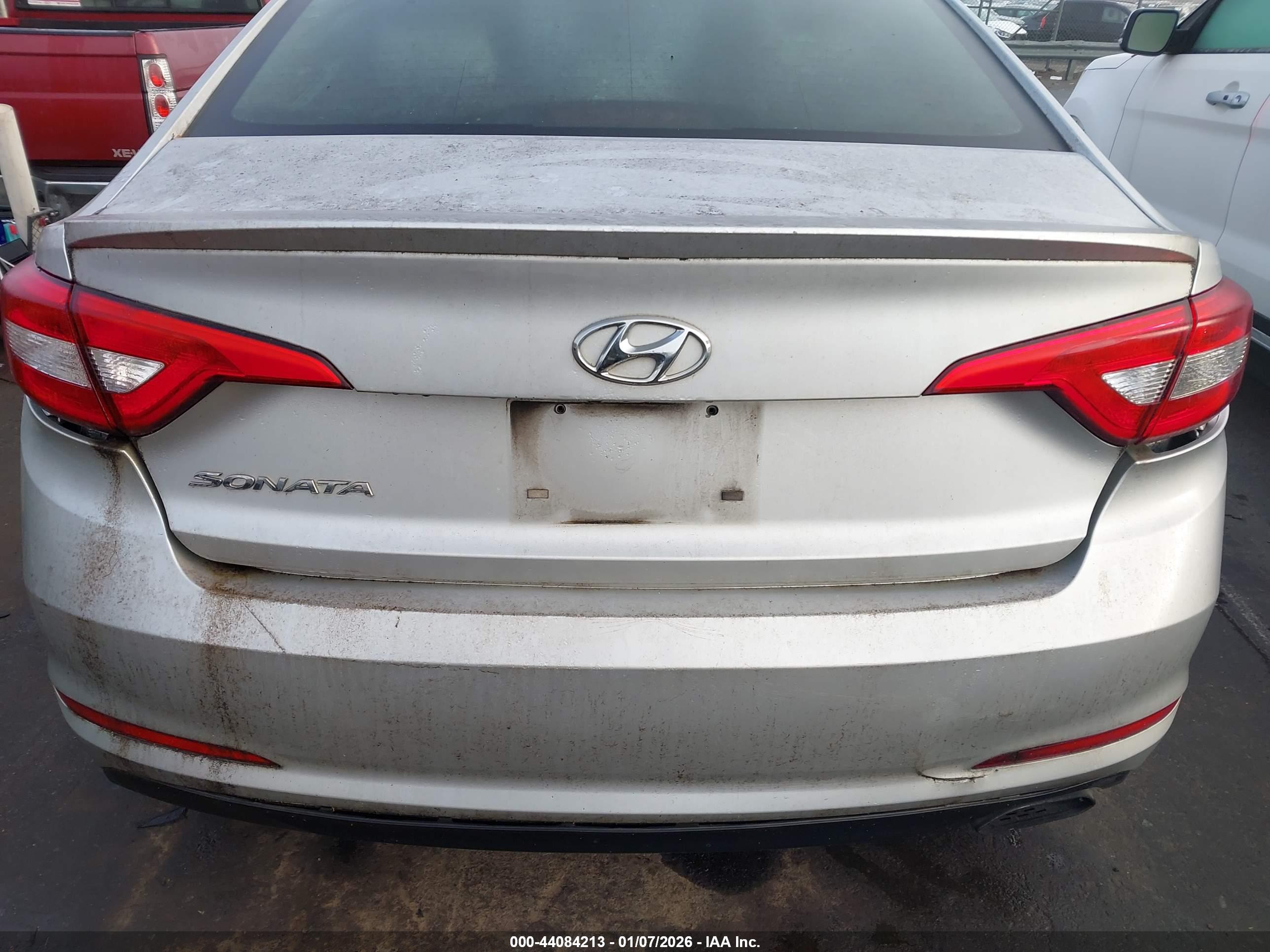 HYUNDAI SONATA image 6