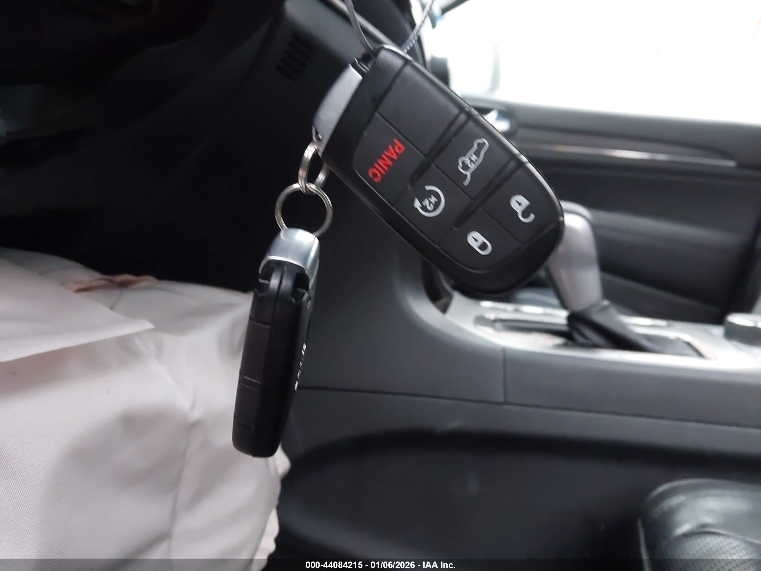 JEEP GRAND image 11