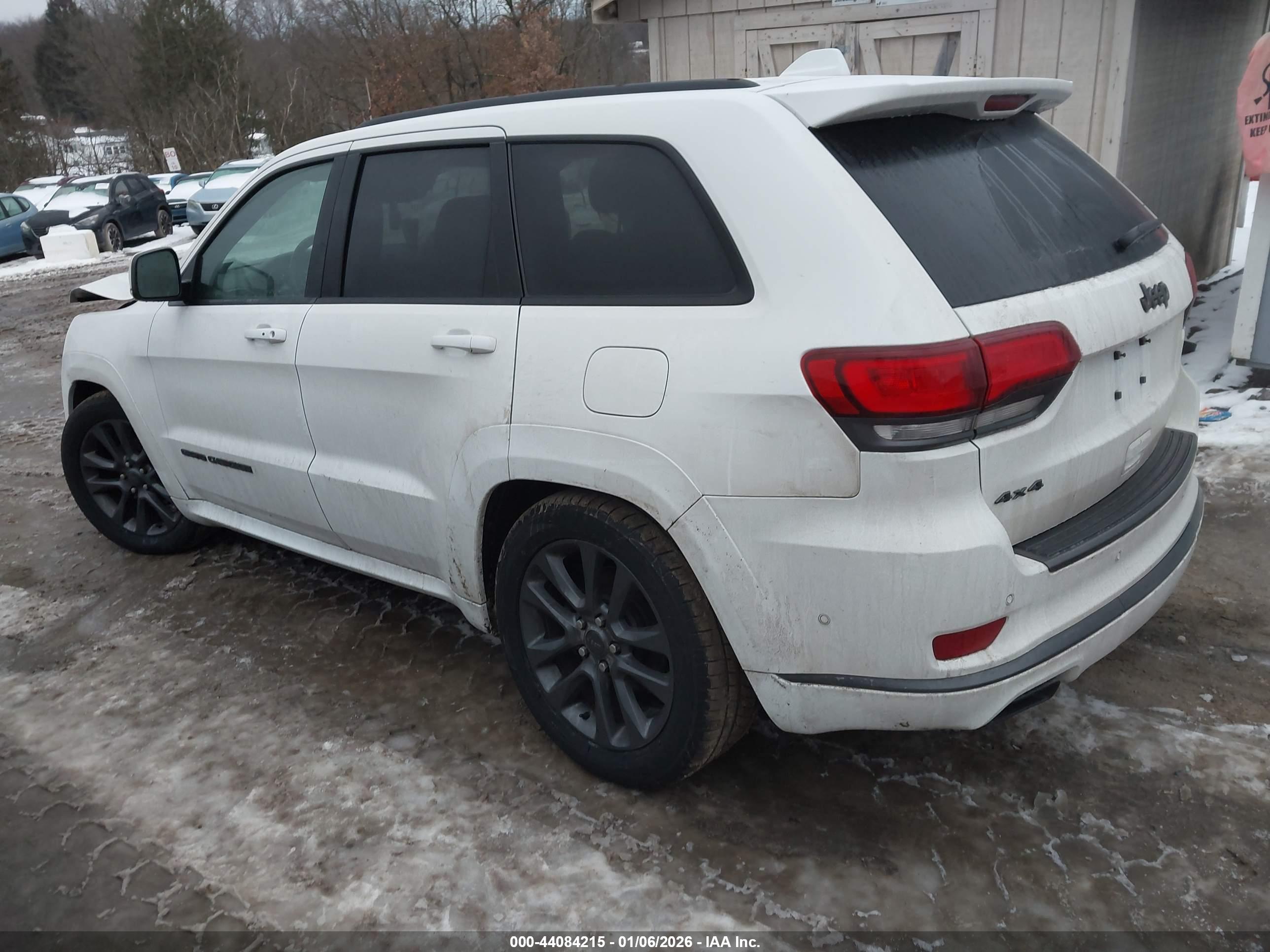 JEEP GRAND image 3