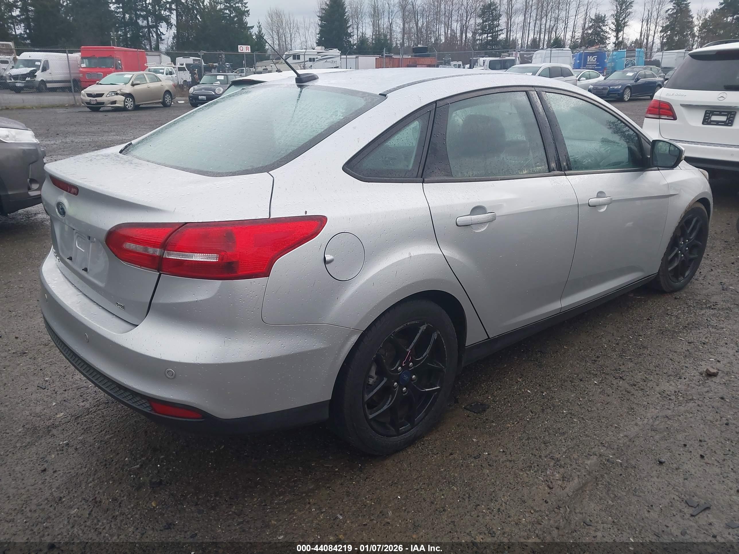 FORD FOCUS image 4