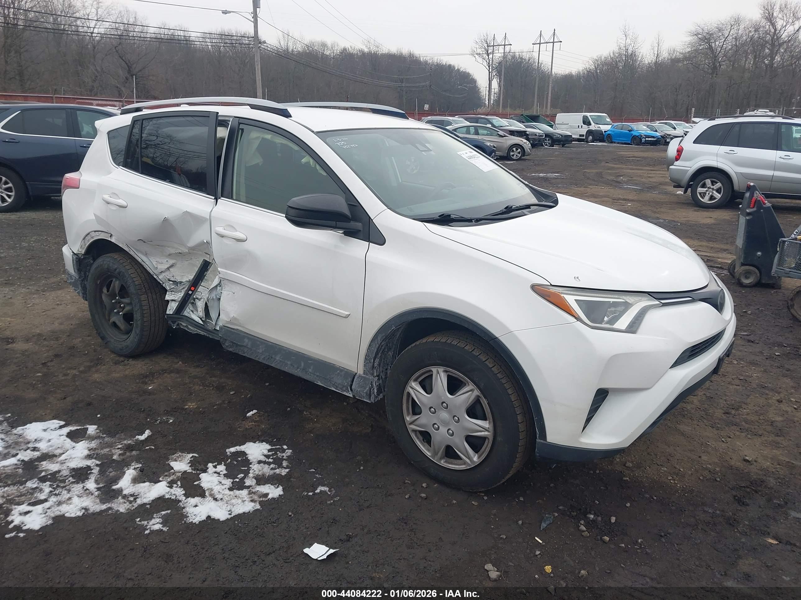 TOYOTA RAV4 image 6