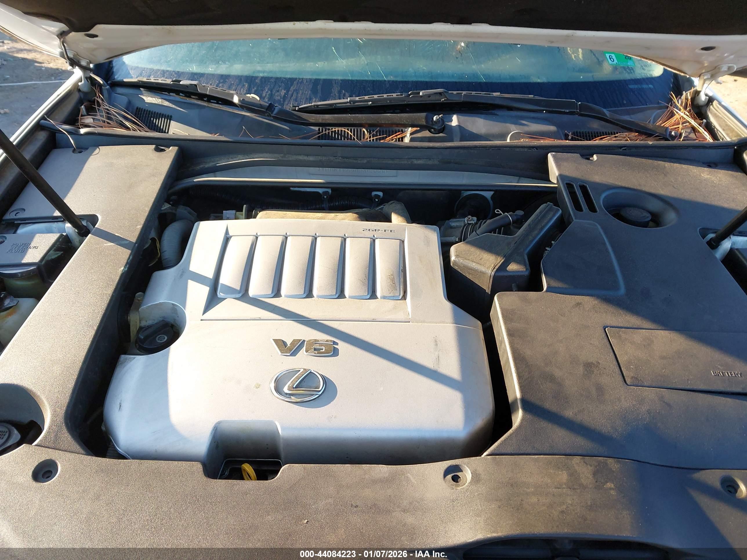 LEXUS ES image 10
