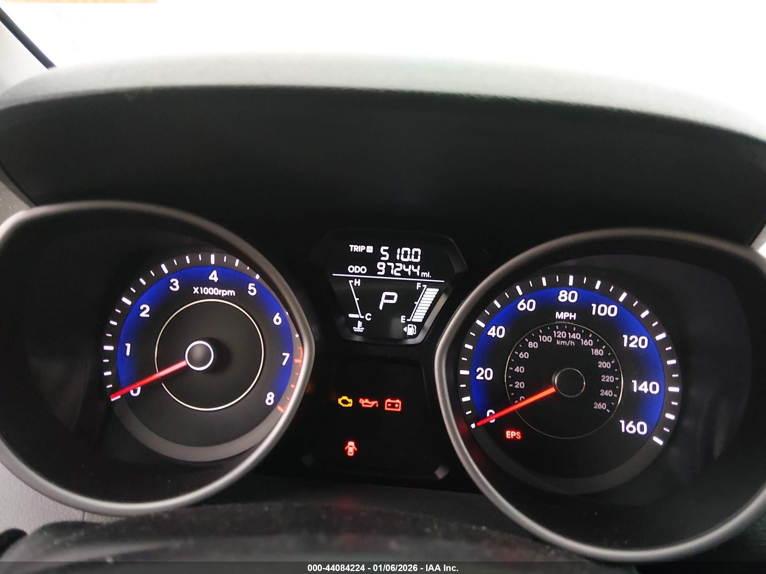 HYUNDAI ELANTRA image 7
