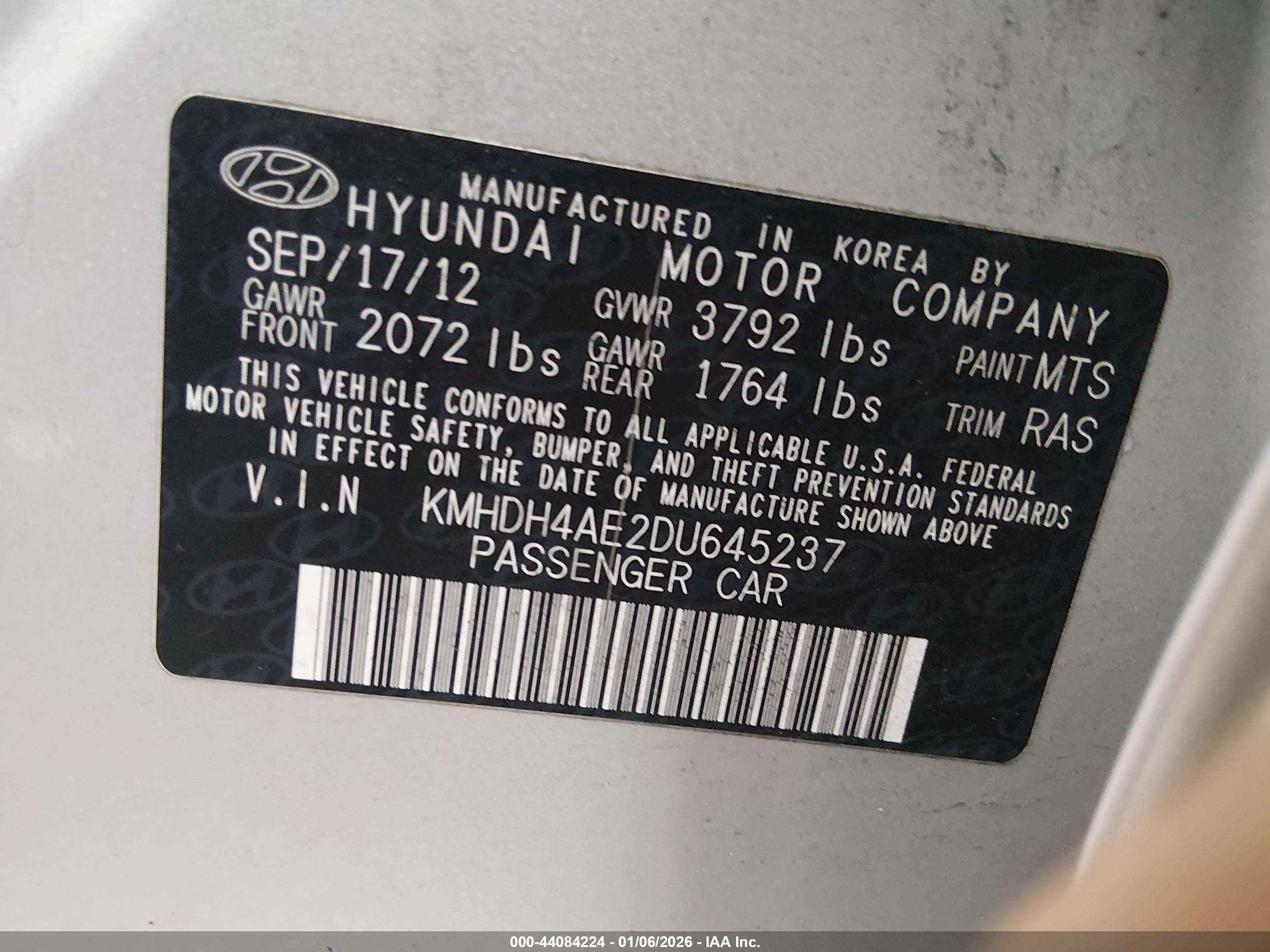 HYUNDAI ELANTRA image 9
