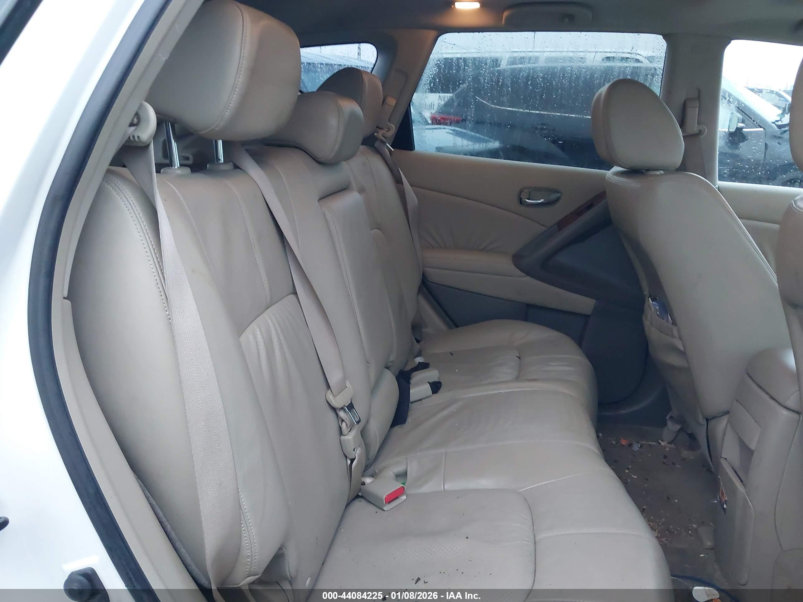 NISSAN MURANO image 8