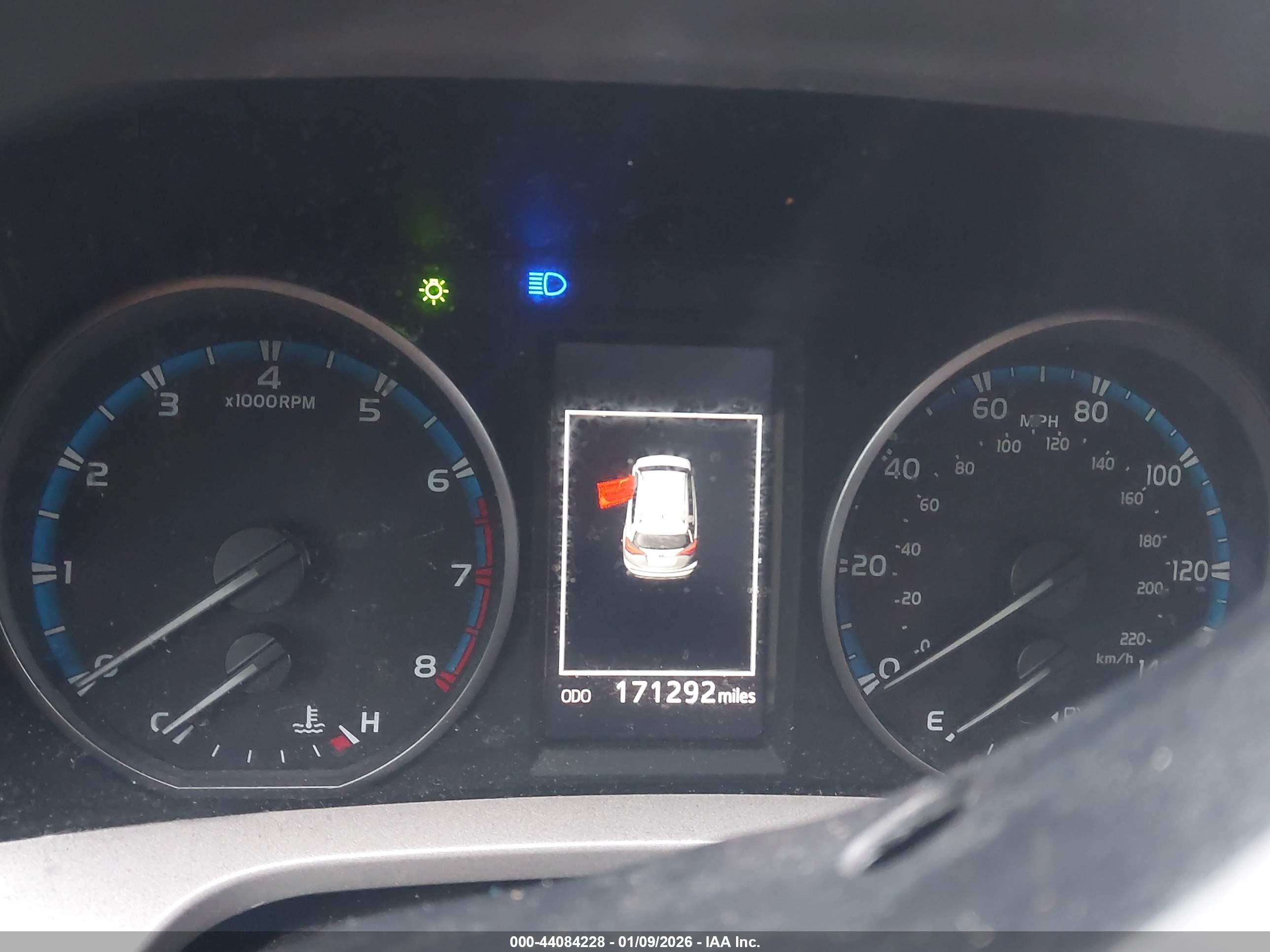 TOYOTA RAV4 image 7