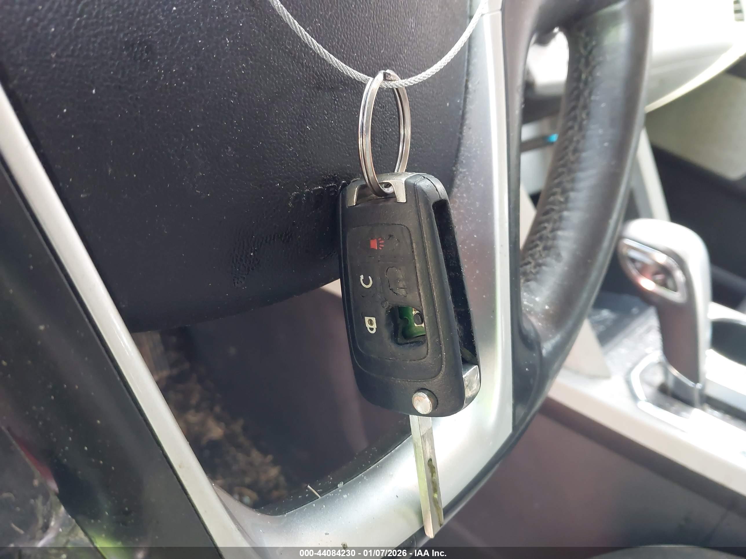 CHEVROLET EQUINOX image 11