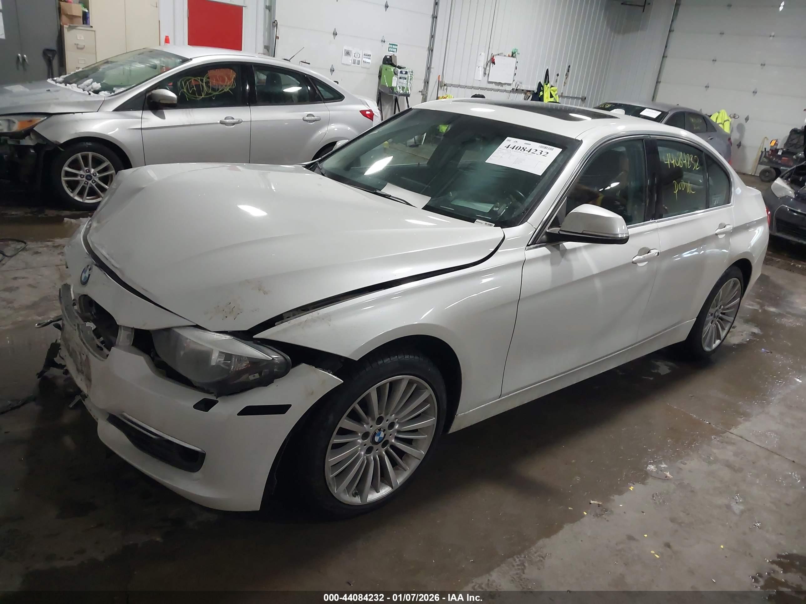 BMW 328I image 2