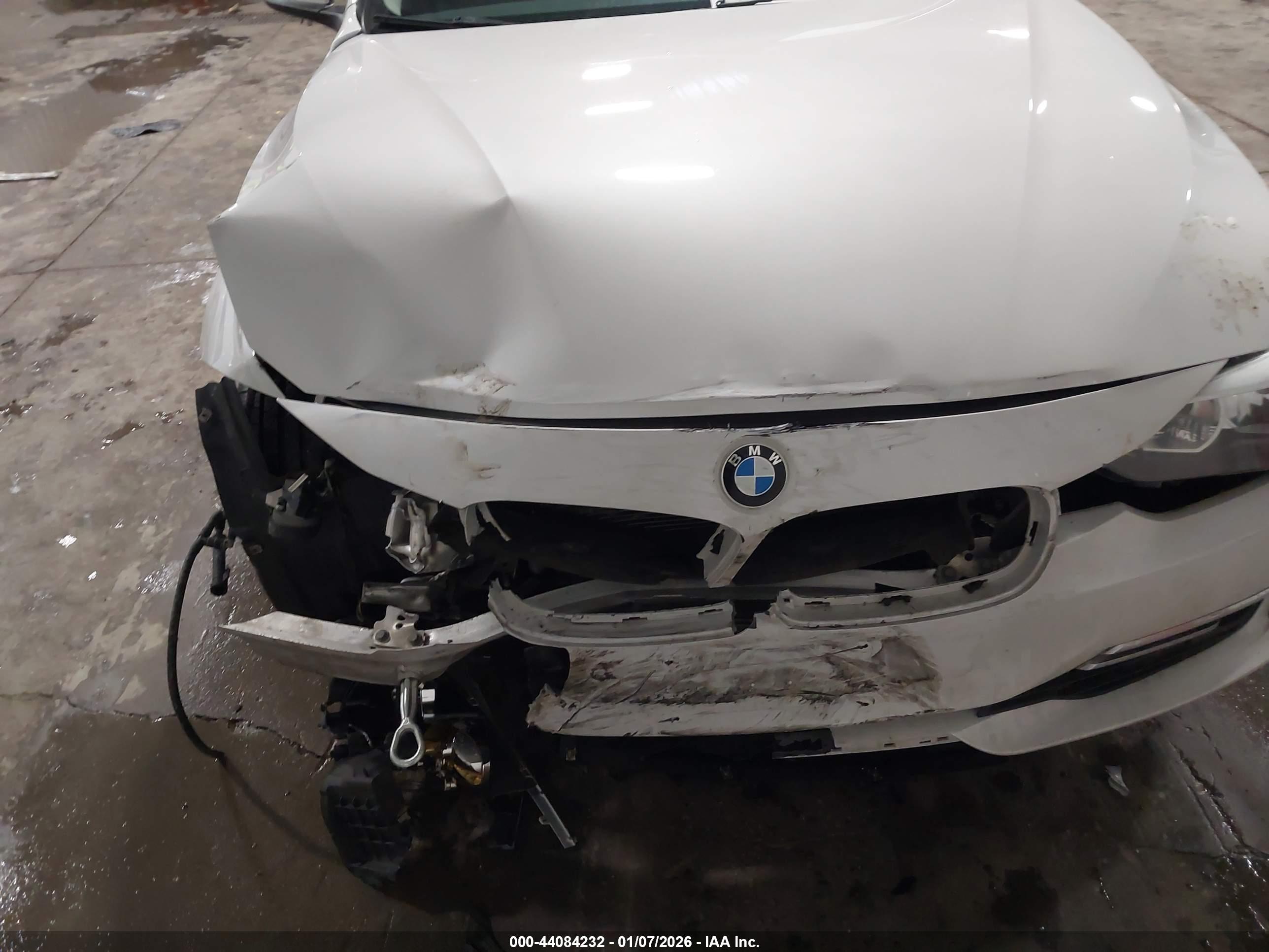 BMW 328I image 6