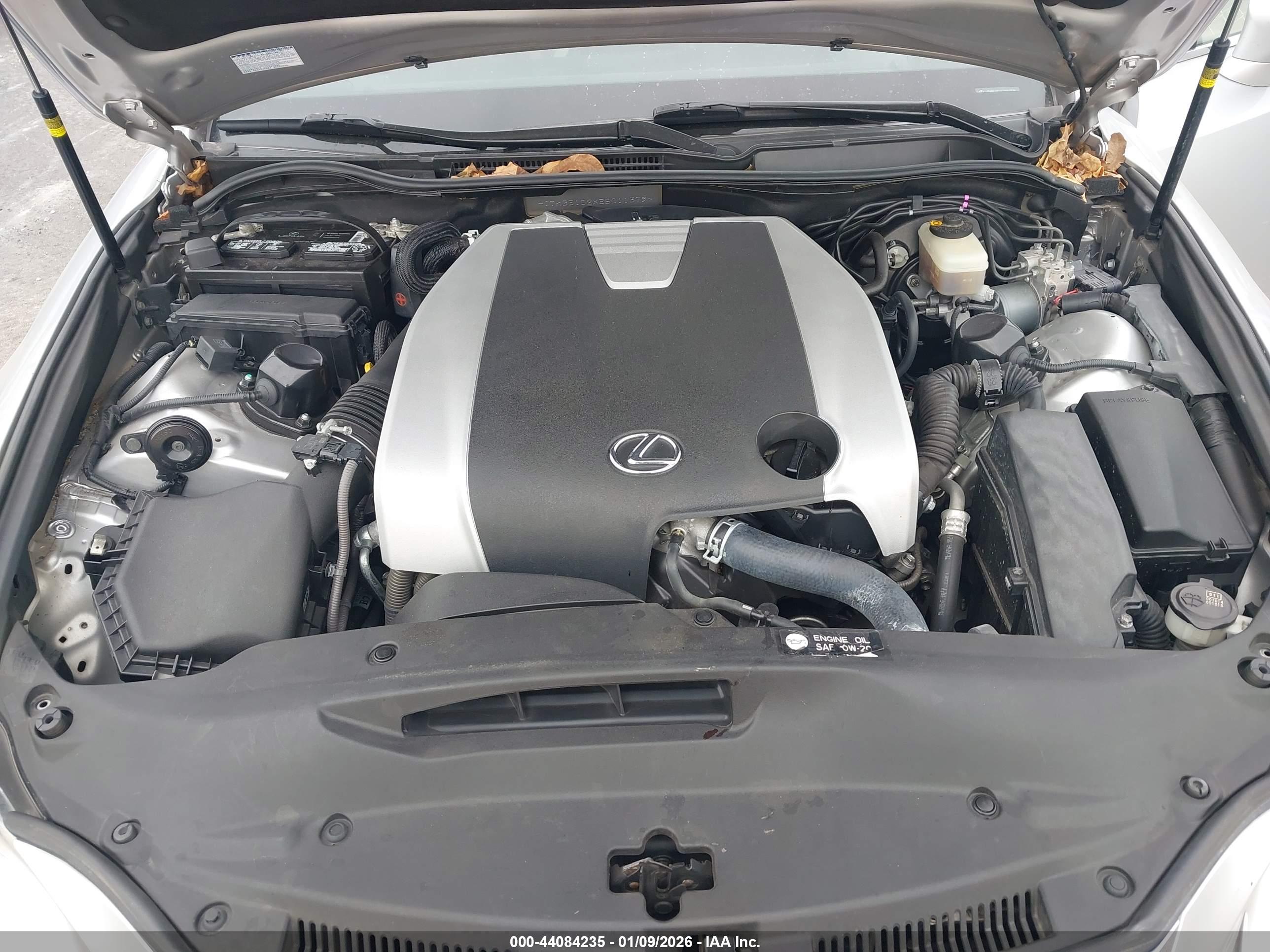 LEXUS IS image 10