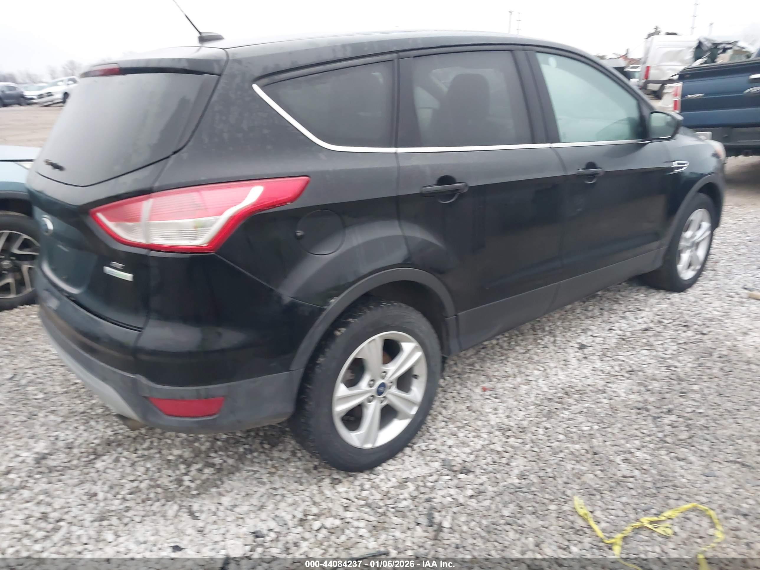 FORD ESCAPE image 4