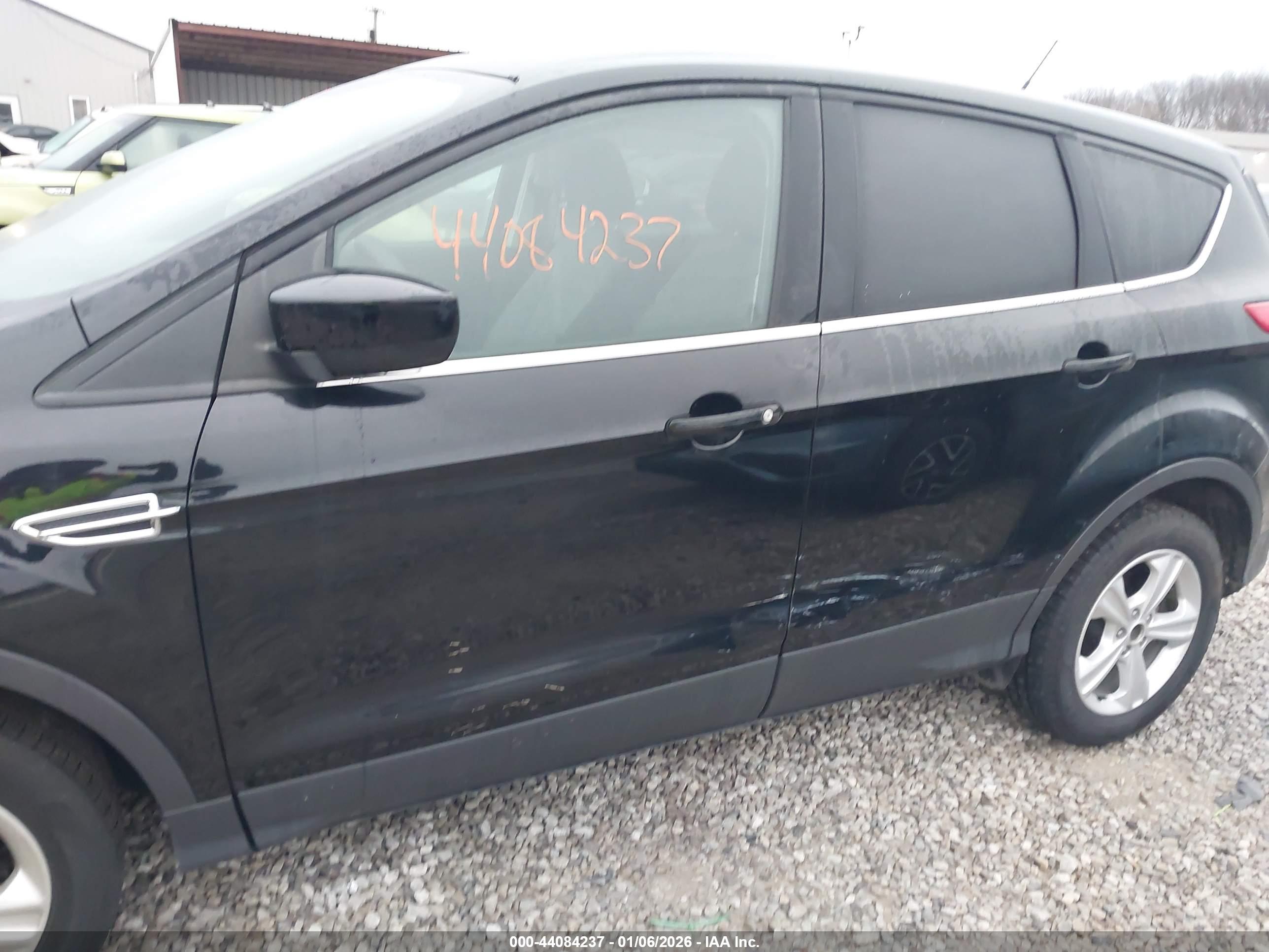 FORD ESCAPE image 6
