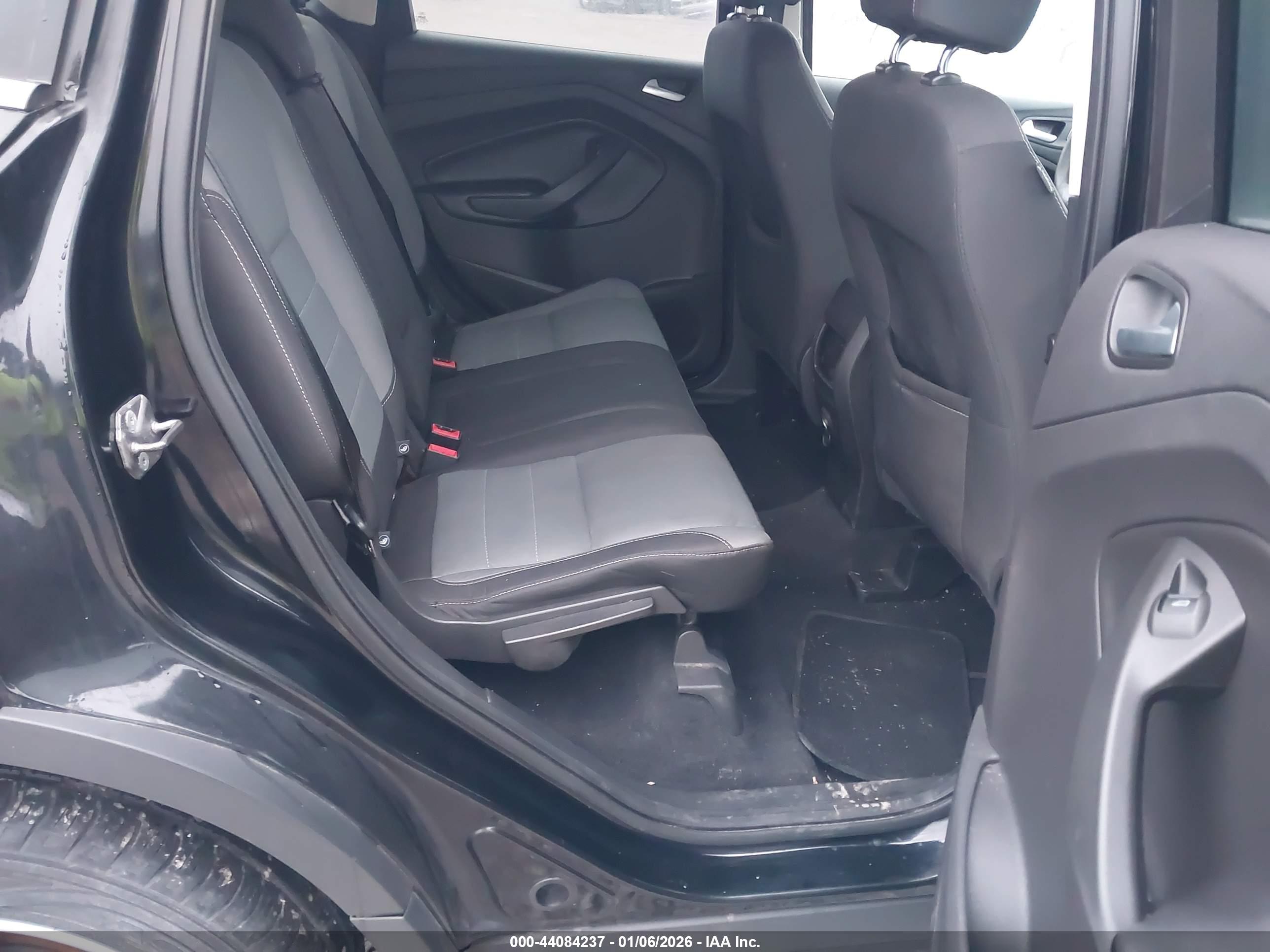 FORD ESCAPE image 8