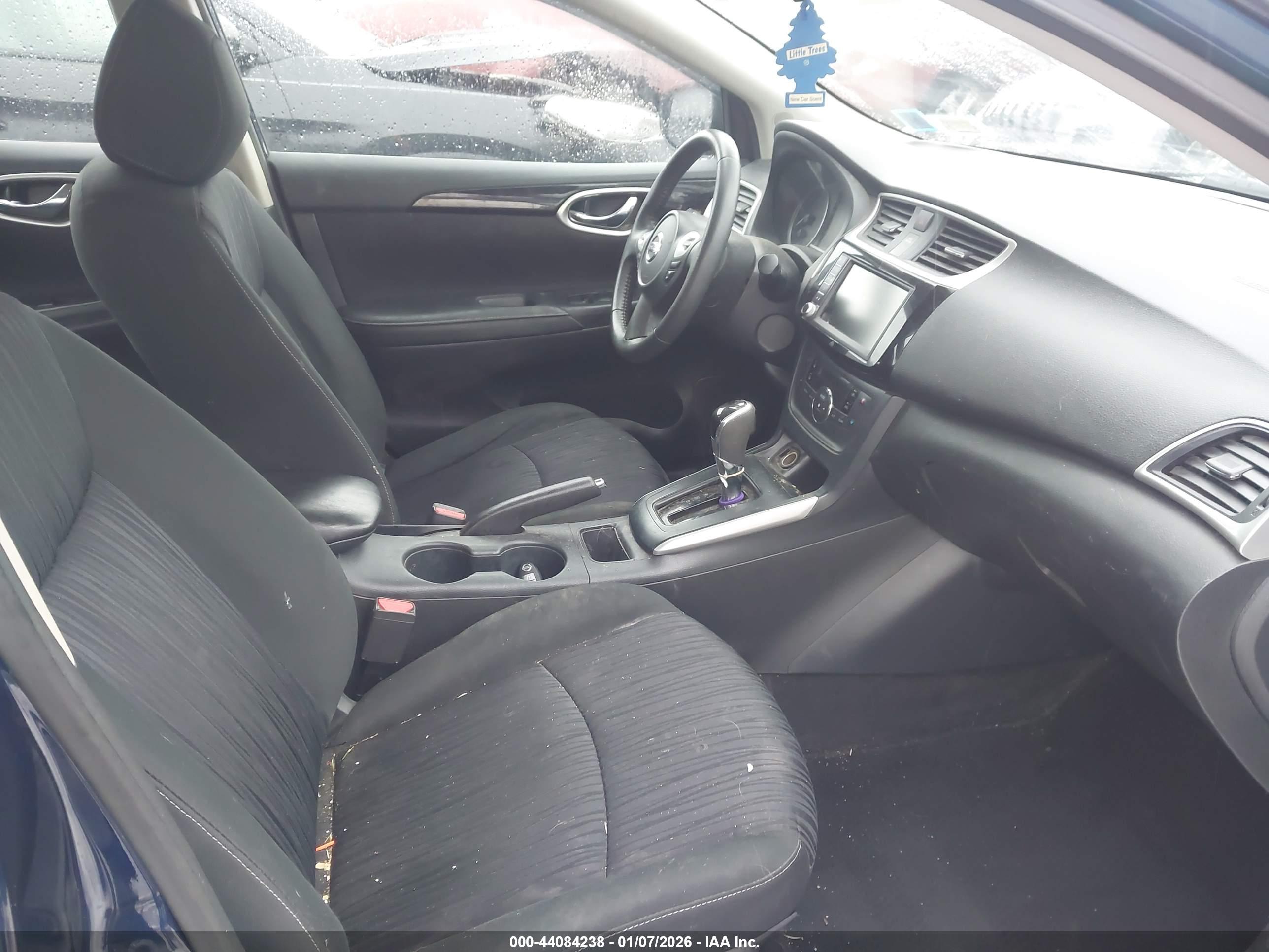 NISSAN SENTRA image 5