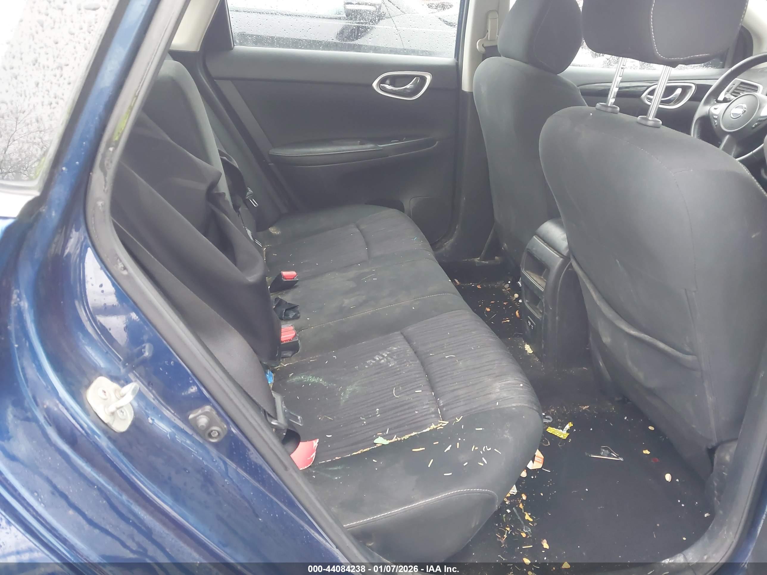 NISSAN SENTRA image 8