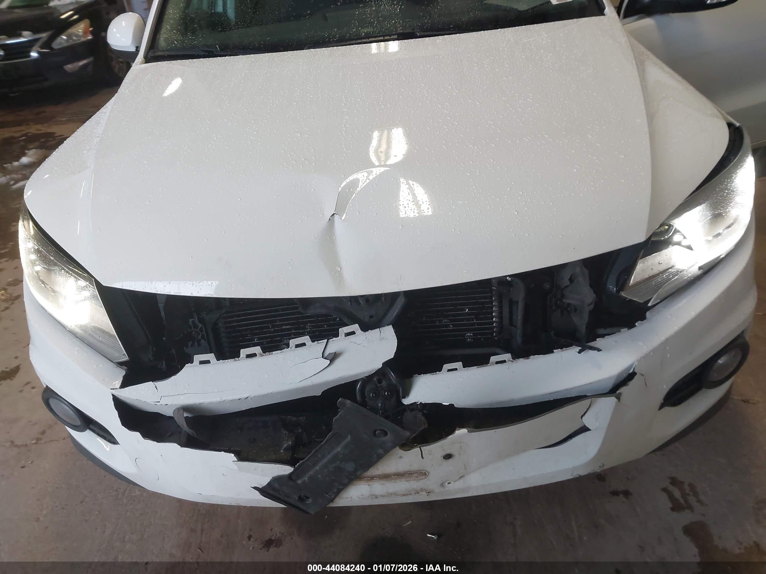 VOLKSWAGEN TIGUAN image 6