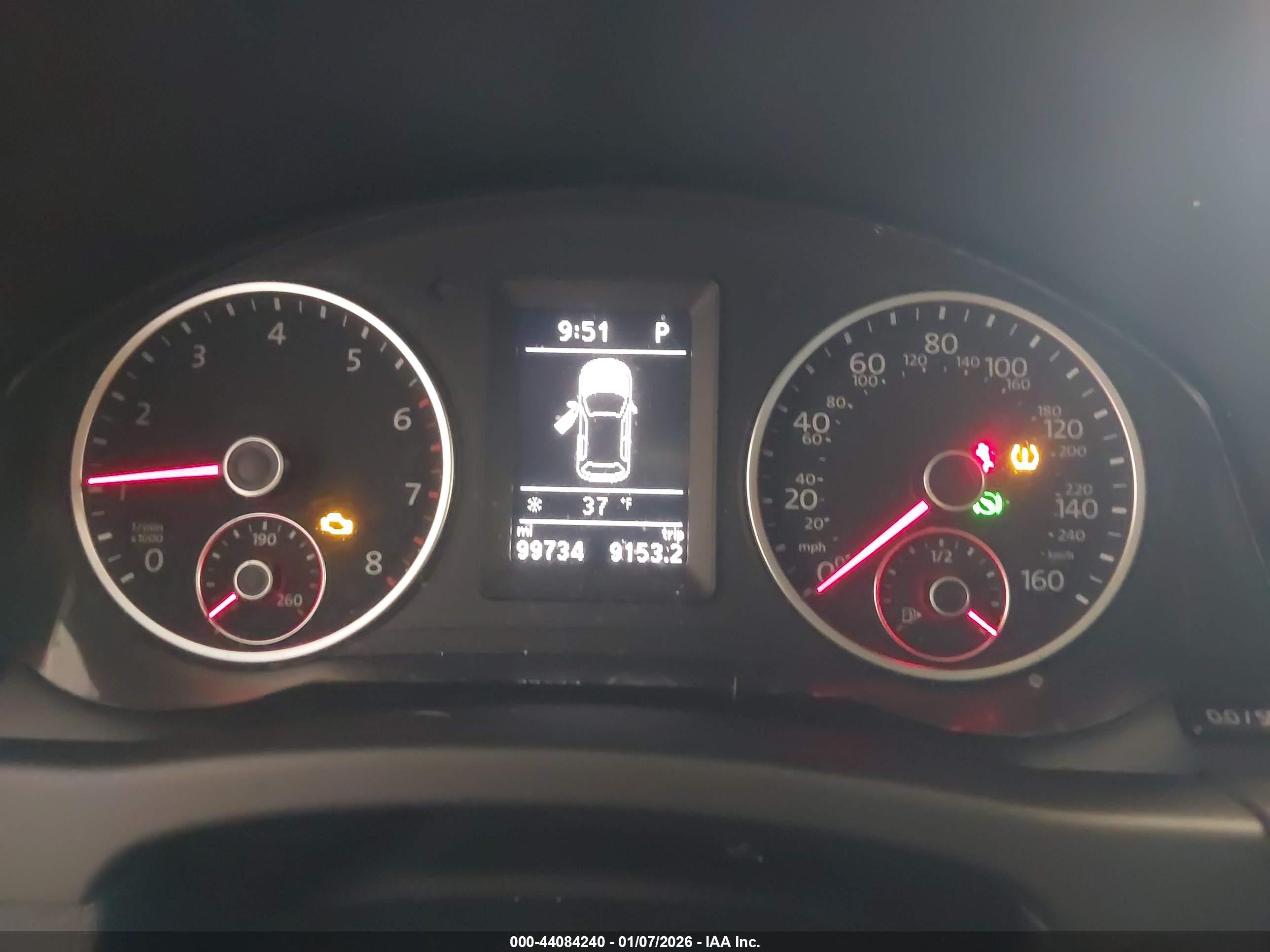 VOLKSWAGEN TIGUAN image 7