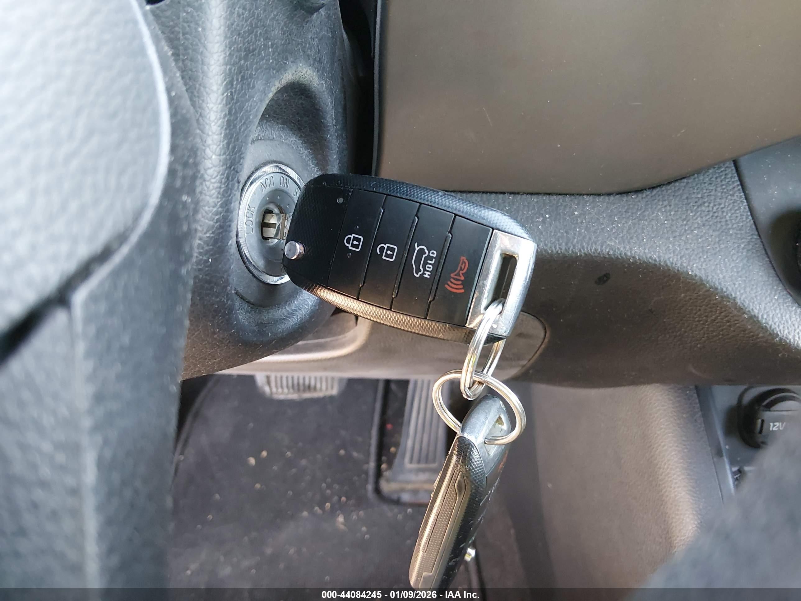 KIA SPORTAGE image 11