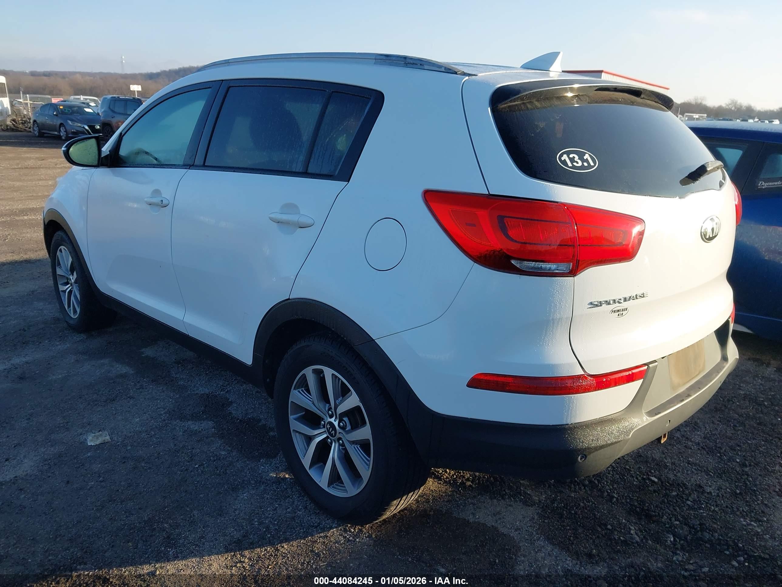 KIA SPORTAGE image 3