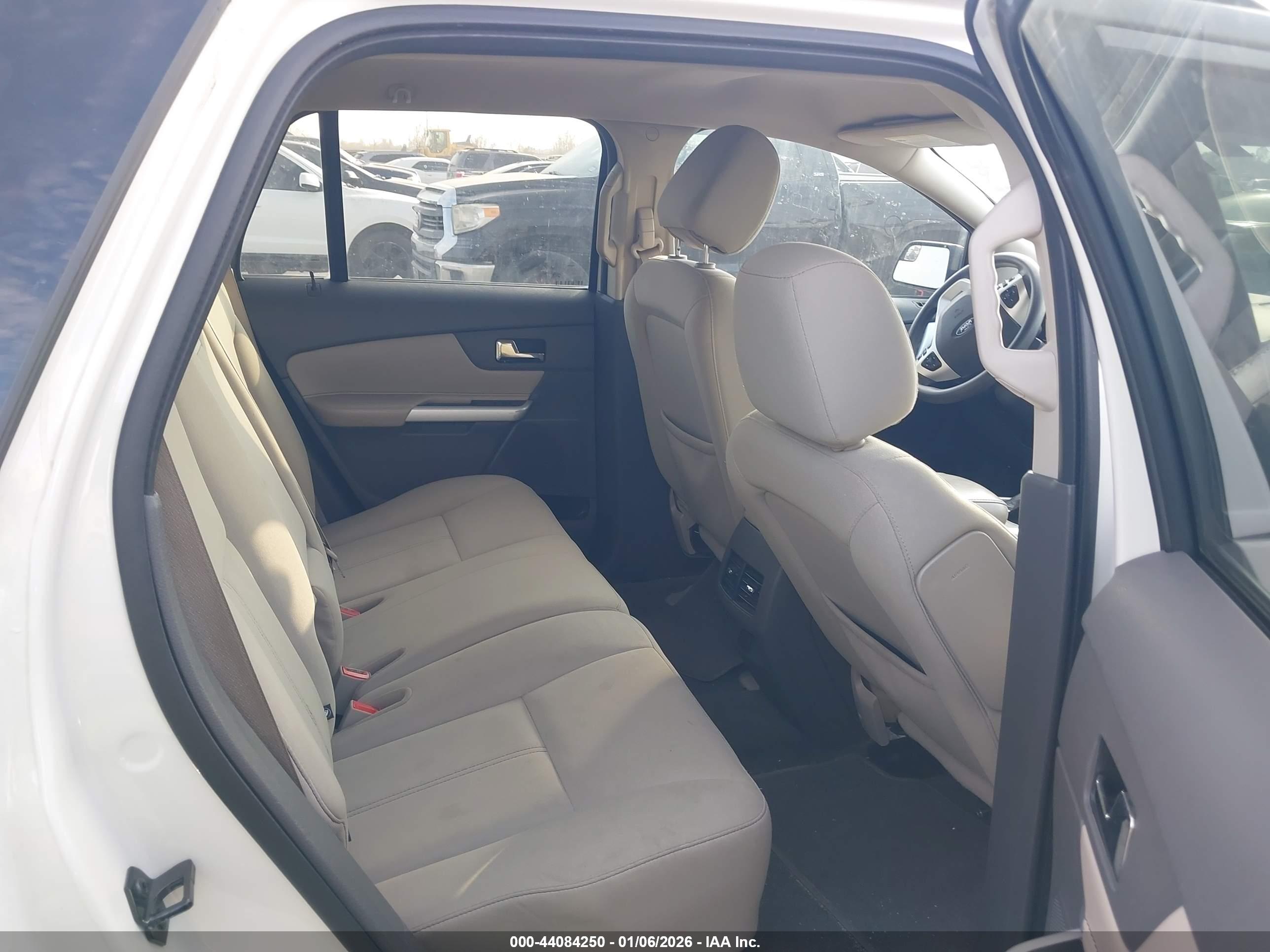 FORD EDGE image 8