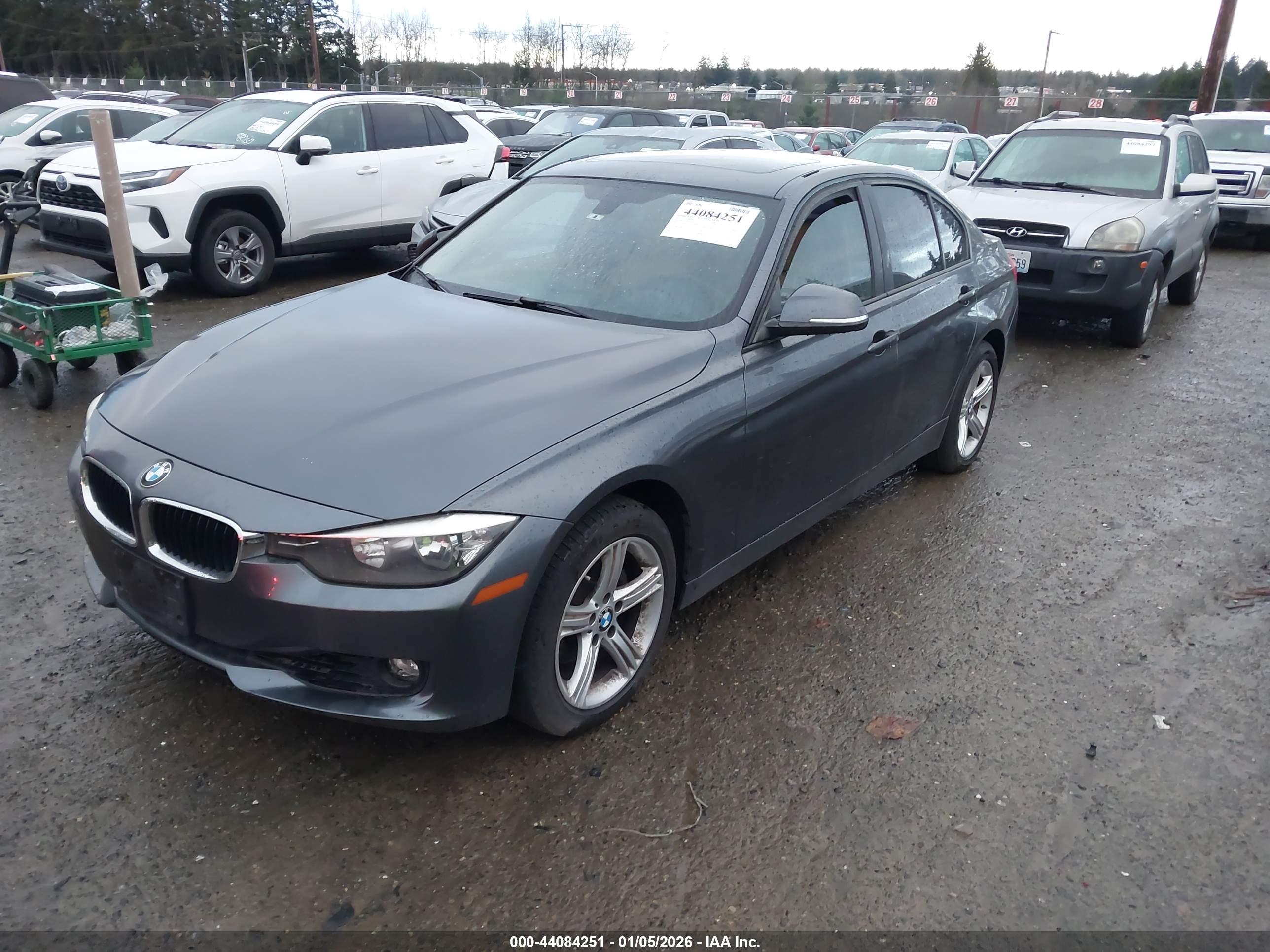 BMW 328I image 2
