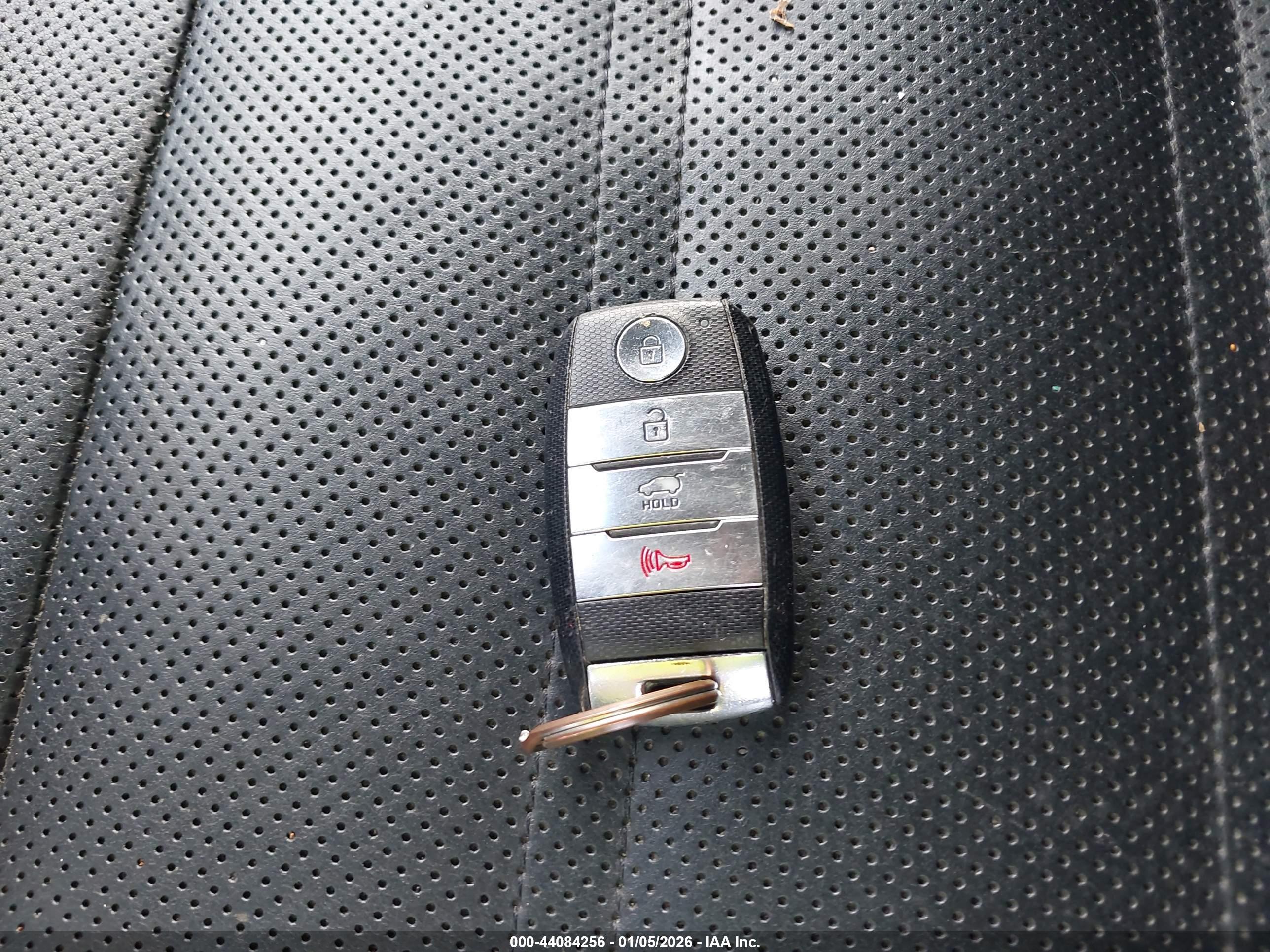 KIA SORENTO image 11
