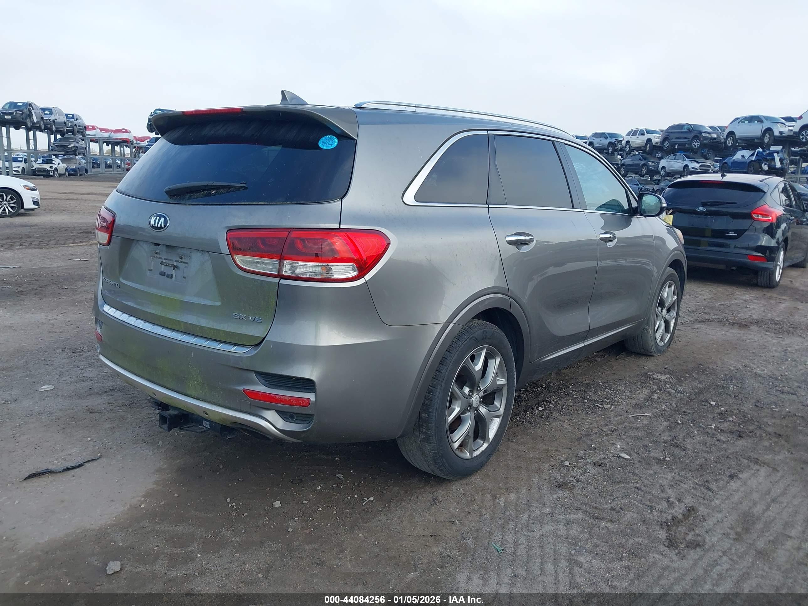 KIA SORENTO image 4