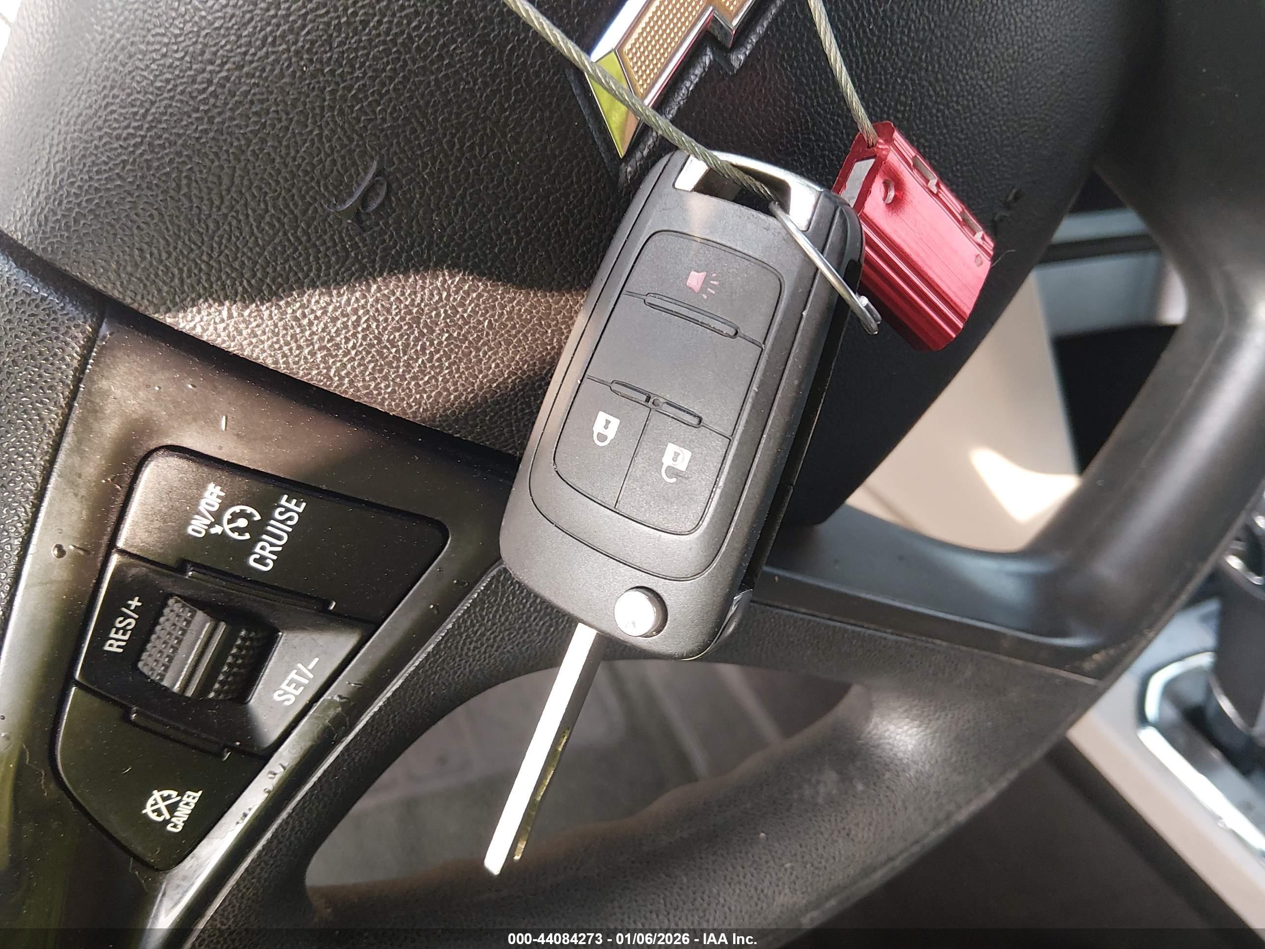 CHEVROLET EQUINOX image 11